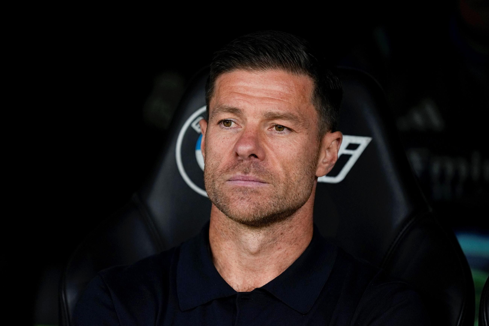 EuropaPress_6969869_Xabi_Alonso_head_coach_of_Real_Madrid_looks_on_d.jpg
