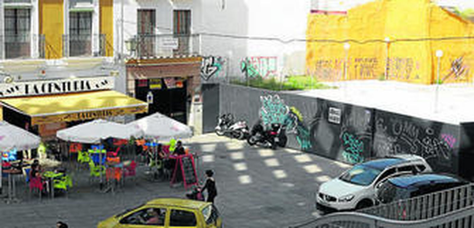 El parking de la Encarnación cuenta con puerta de seguridad y farolas.