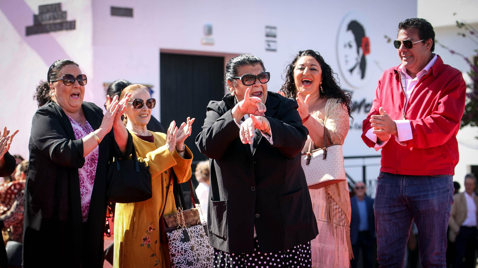 Toda la familia de Lola Flores y muchos famosos en Jerez en la inauguración de su Centro Cultural Toda la familia de Lola Flores y muchos famosos en Jerez en la inauguración de su Centro Cultural