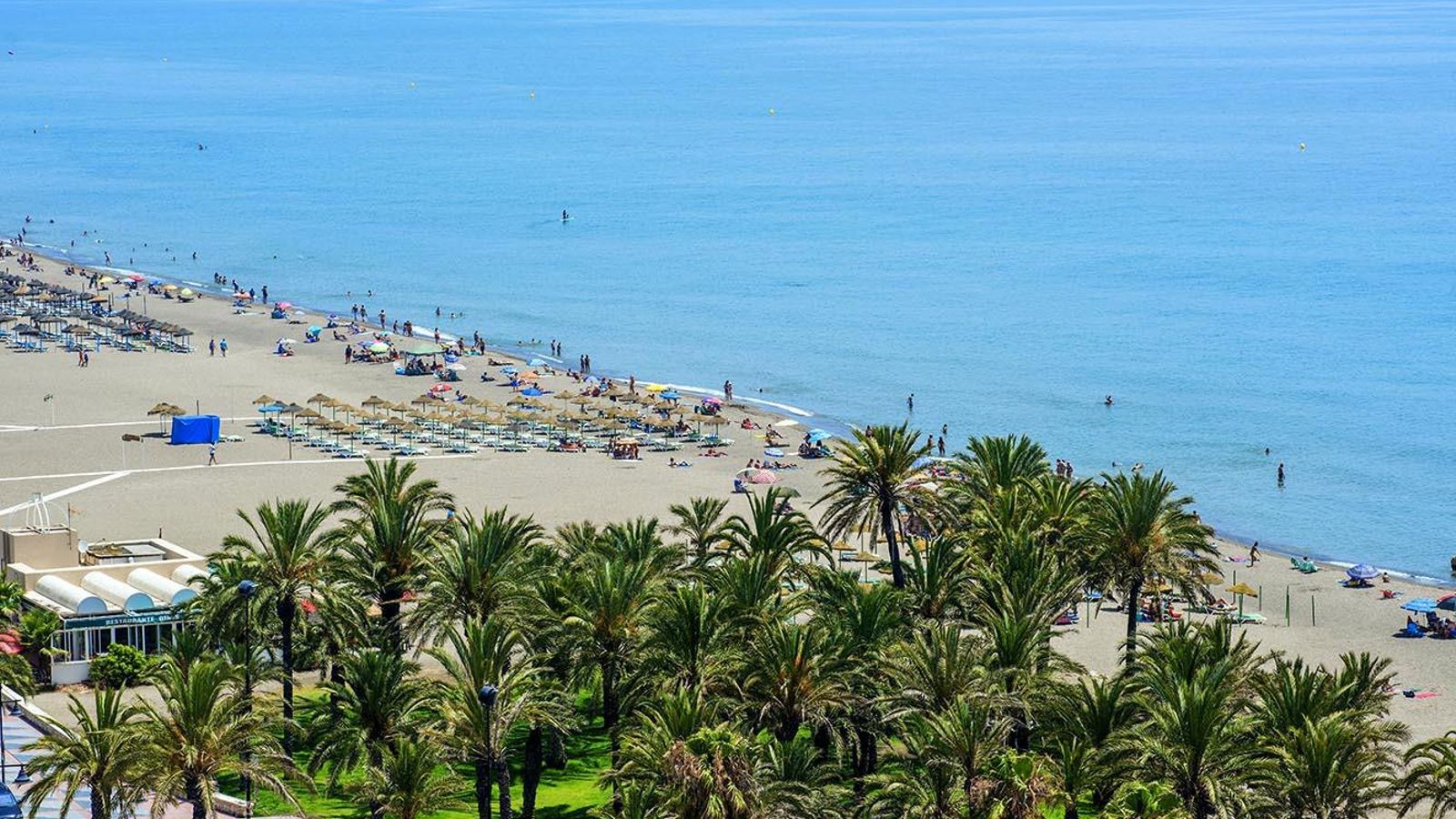 La playa de Los Álamos, en Torremolinos.