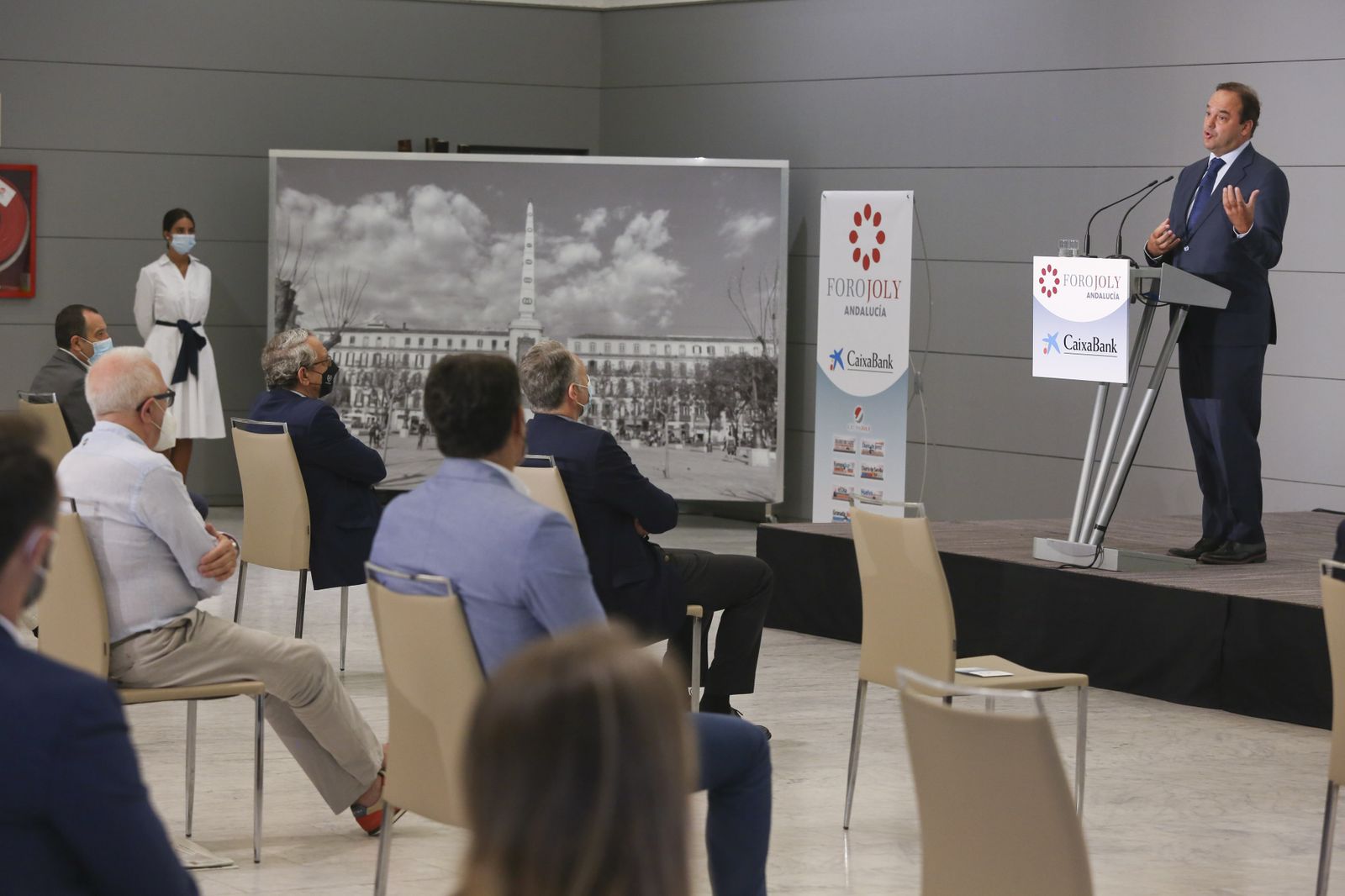Fotos del Foro Joly con el economista José Carlos Díez