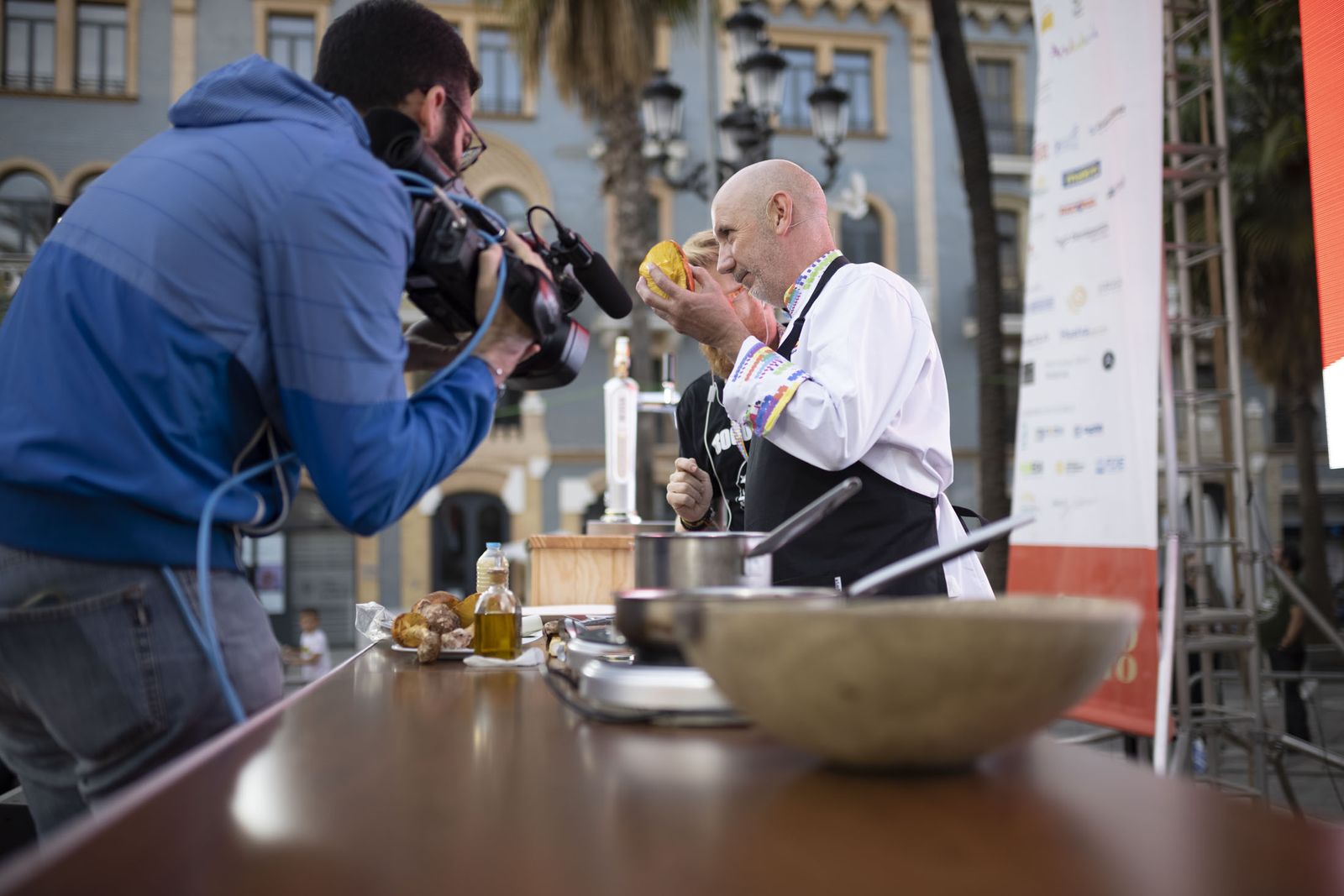 Los mejores chefs cocinan en la calle: Restaurante Montecruz