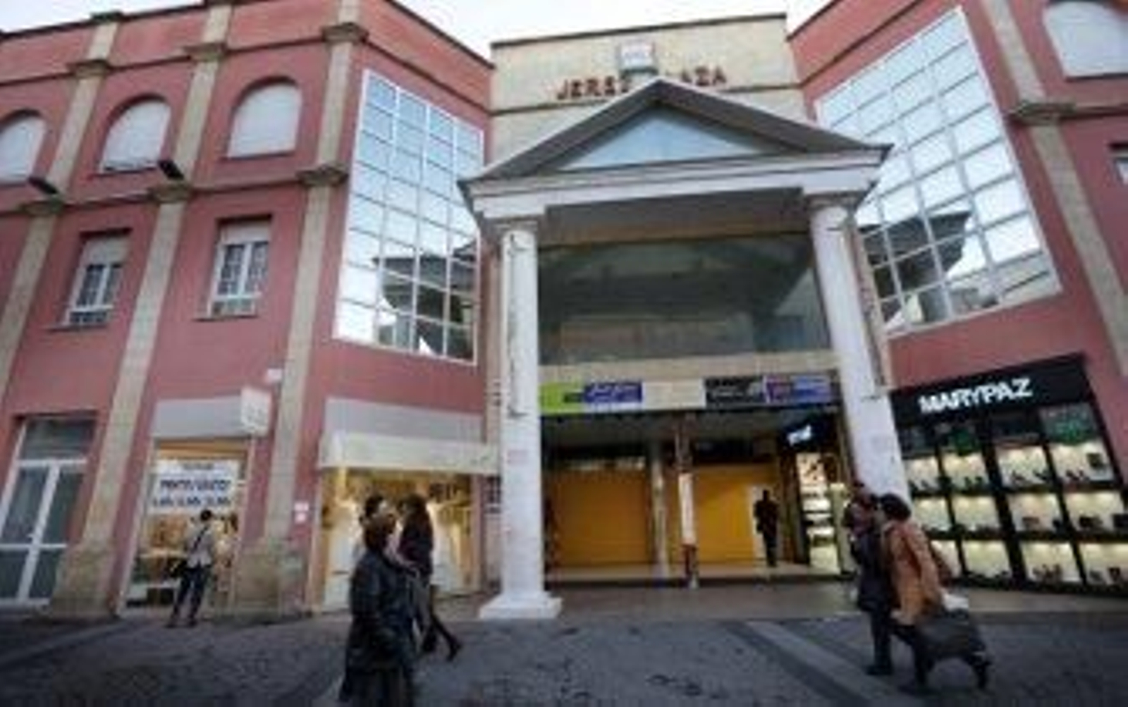 El centro Jerez Plaza se embarca en una "profunda transformación"