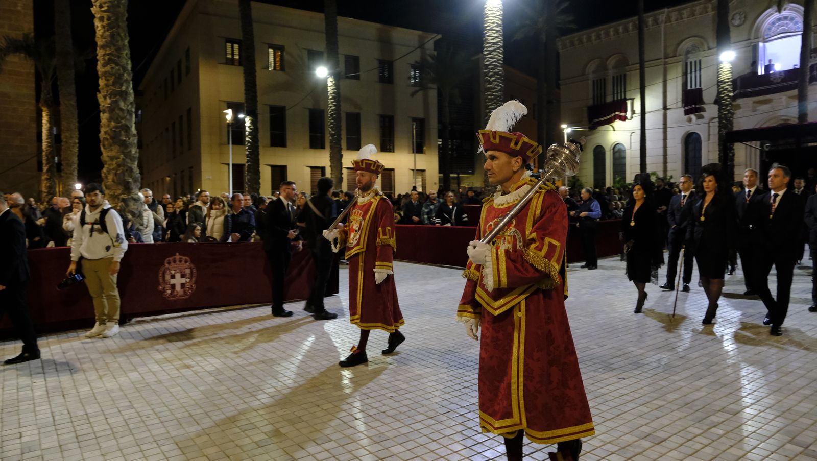 Las mejores imágenes del Santo Sepulcro, en Almería