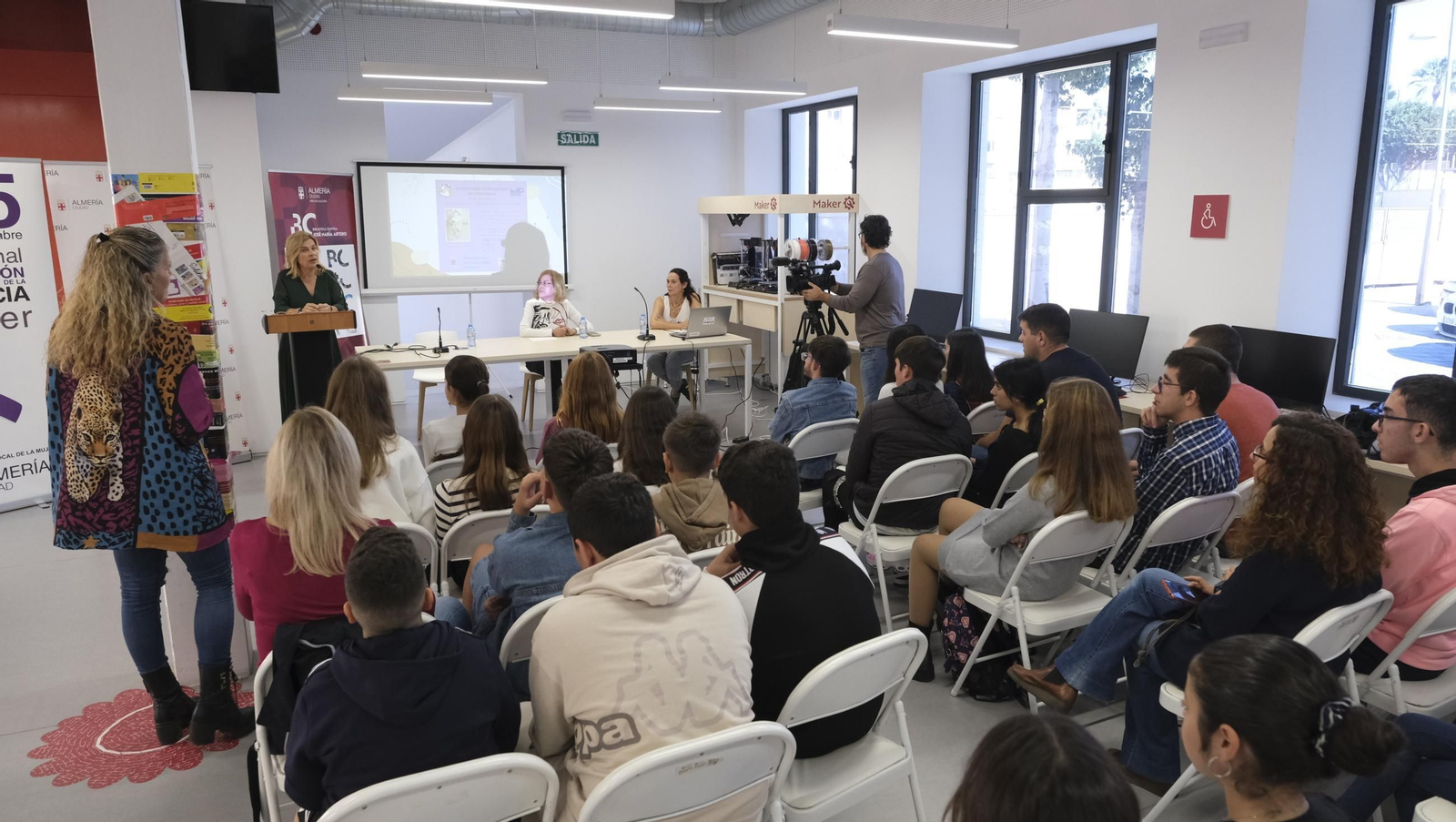 Búscate en la entrega de premios de fotografía escolar contra la violencia machista