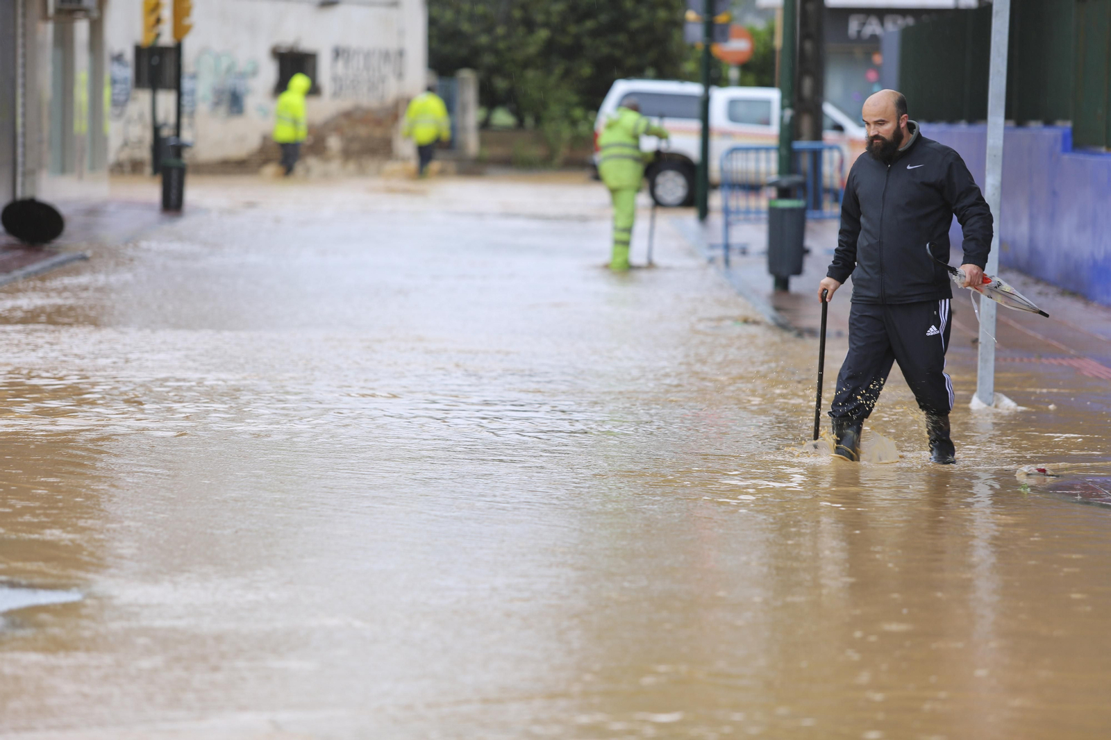 Campanillas anegada tras las lluvias, en fotos