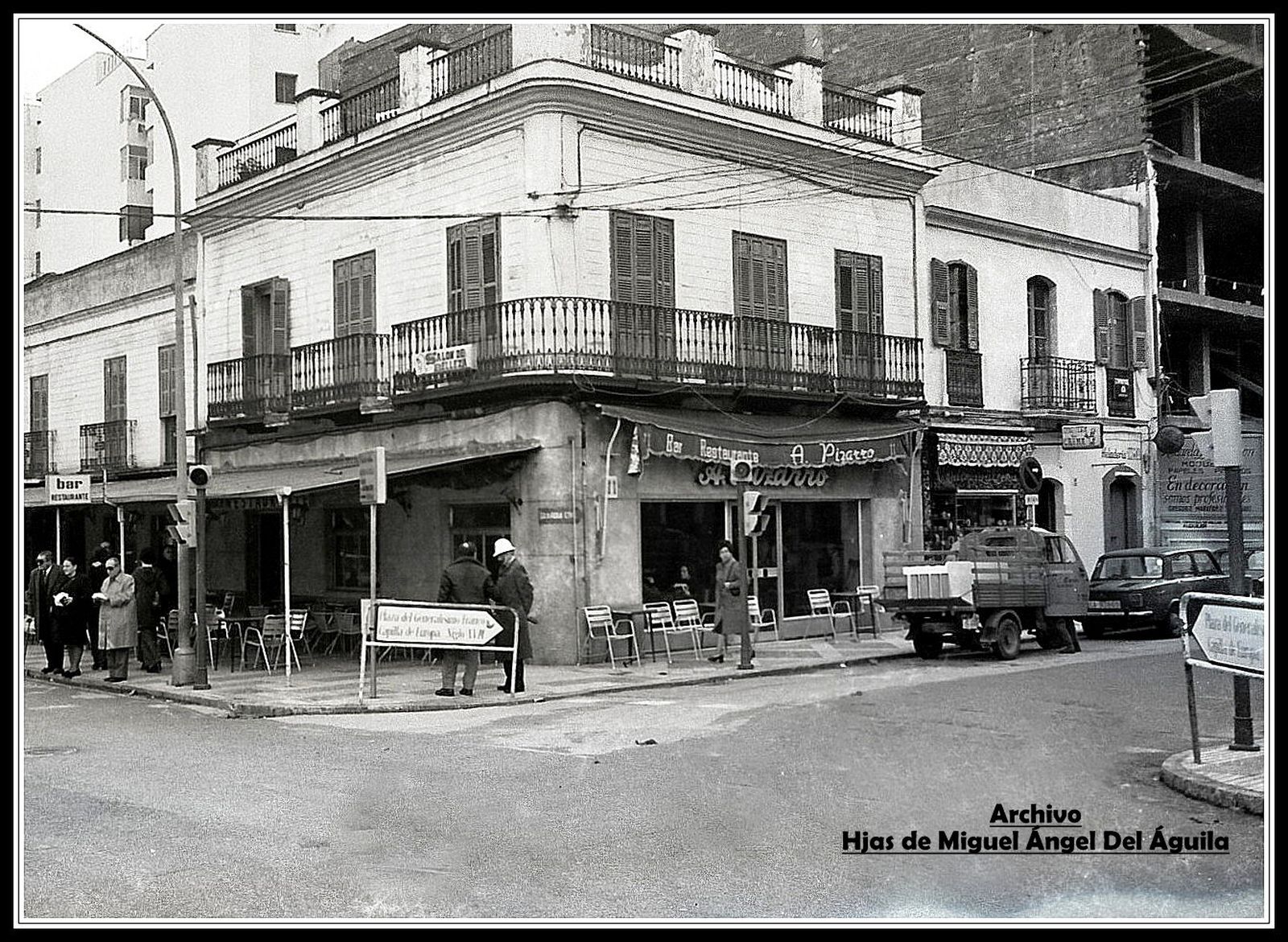 La esquina del Piñero (1975).