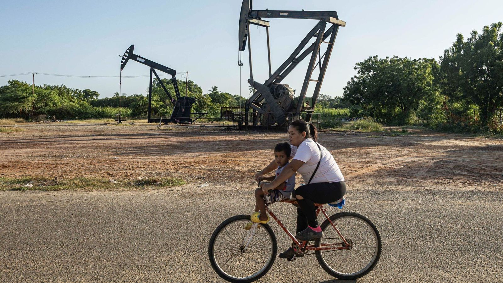 Pozos petrolíferos en Cabimas, en Venezuela.