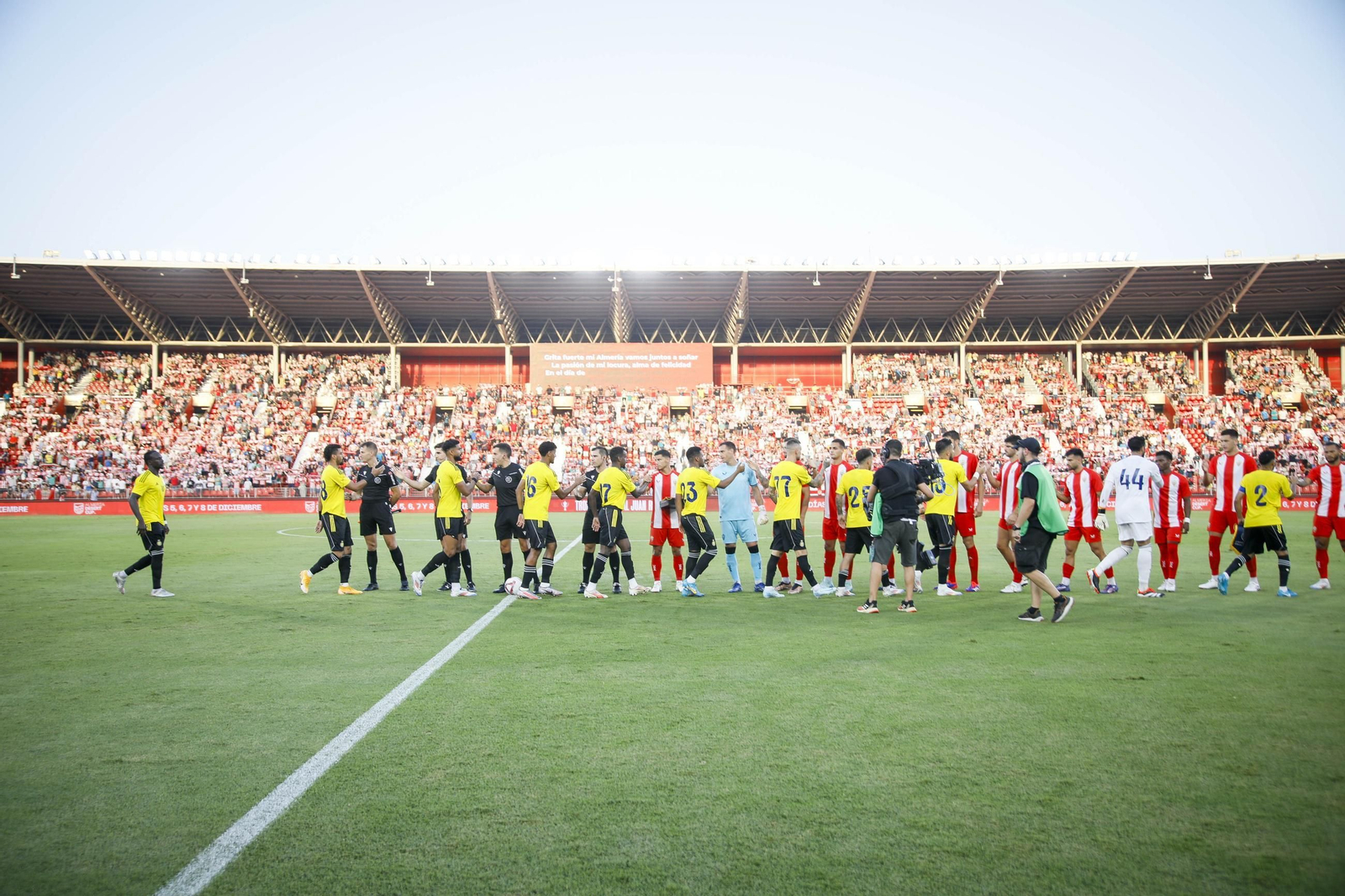 Imágenes del UD Almería-Al-Nassr, Memorial Juan Rojas