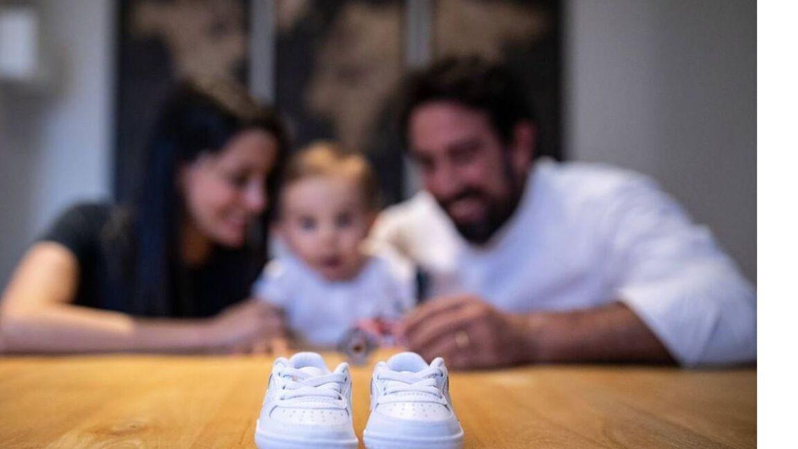 Inés Arrimadas y Xavier Cima anunciaban así, con su hijo Álex la llegada de un hermanito, Marc