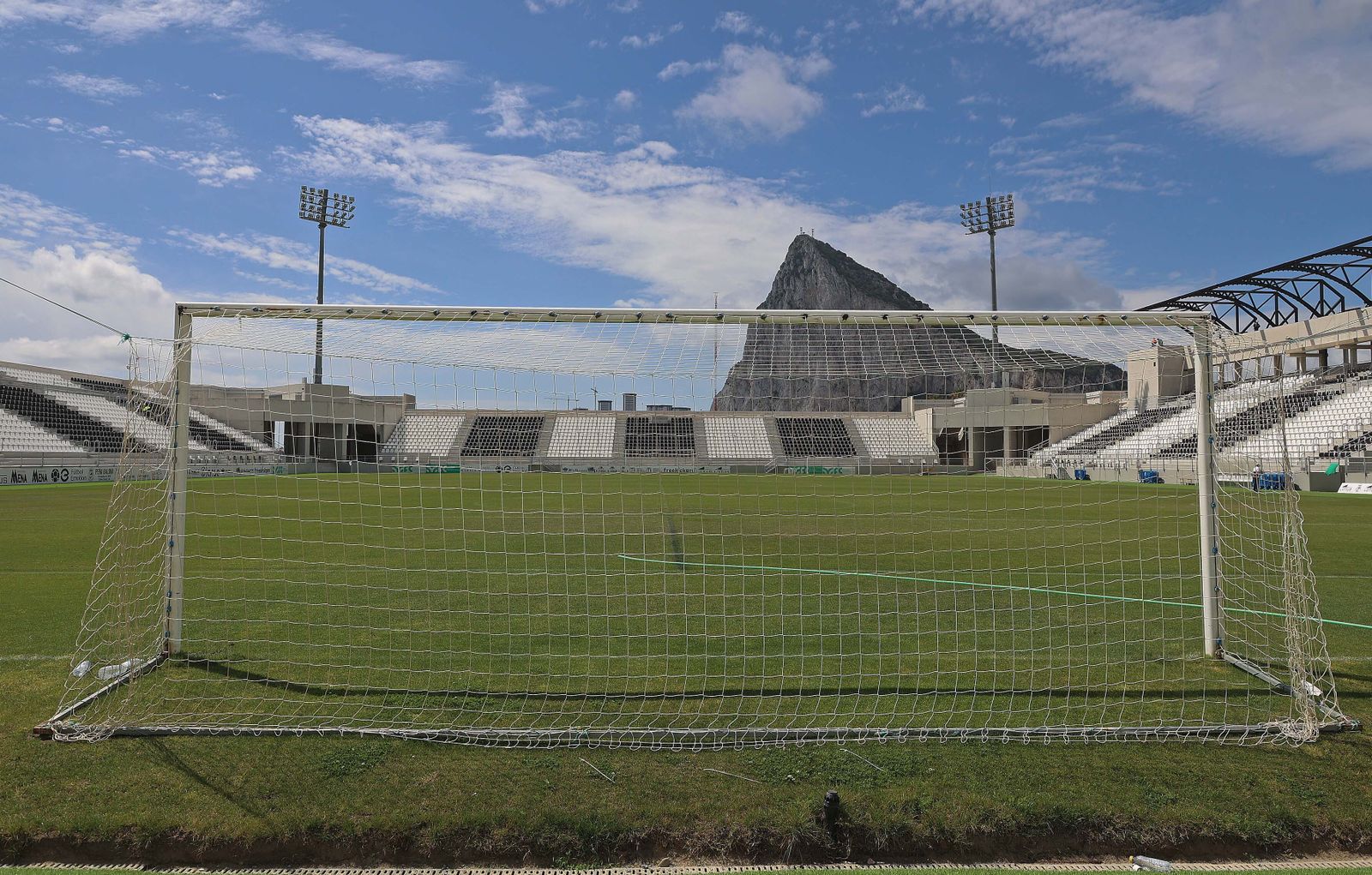 El estadio Ciudad de La Línea, en imágenes