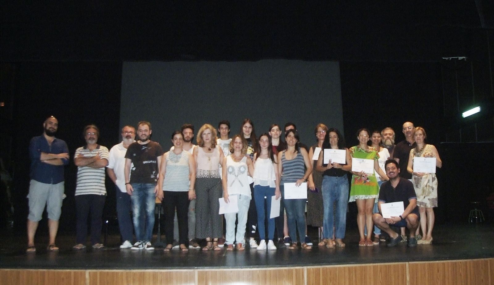 María Dolores Ortega con los organizadores, profesores y participantes.