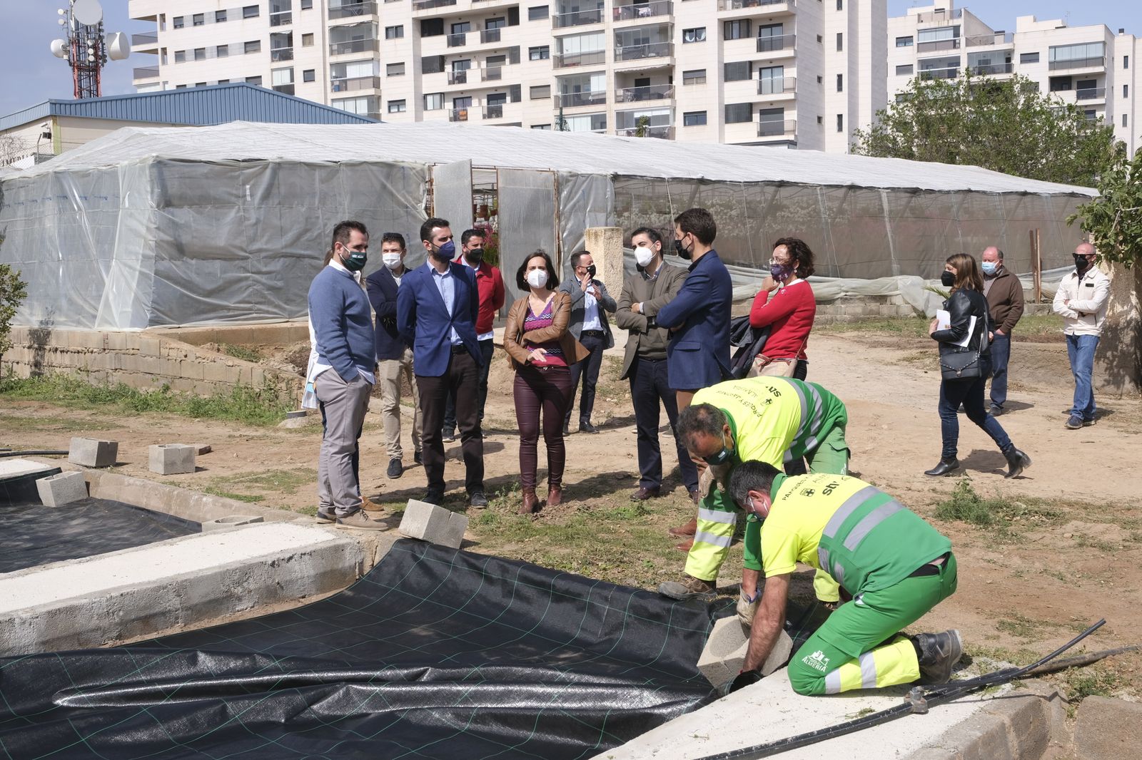 Fotogalería de la visita al vivero municipal de Almería.