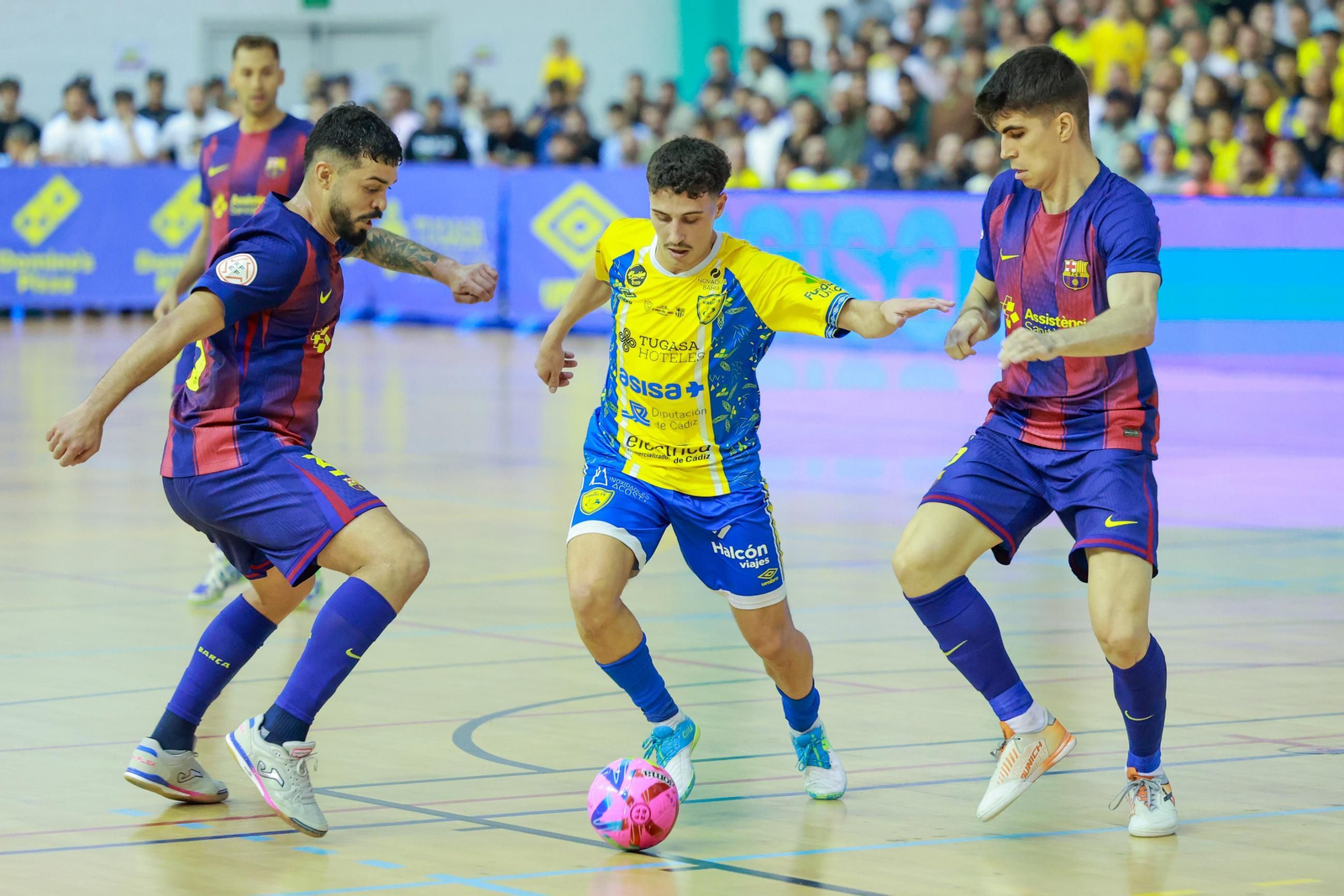Las imágenes del CD Virgili Cádiz-FC Barcelona de Copa del Rey de fútbol sala
