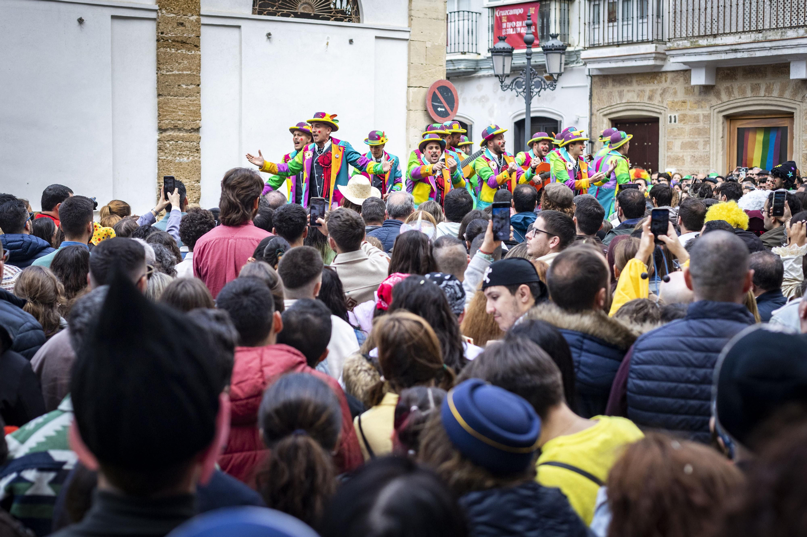 Las mejores imágenes del primer sábado de Carnaval en Cádiz 2024