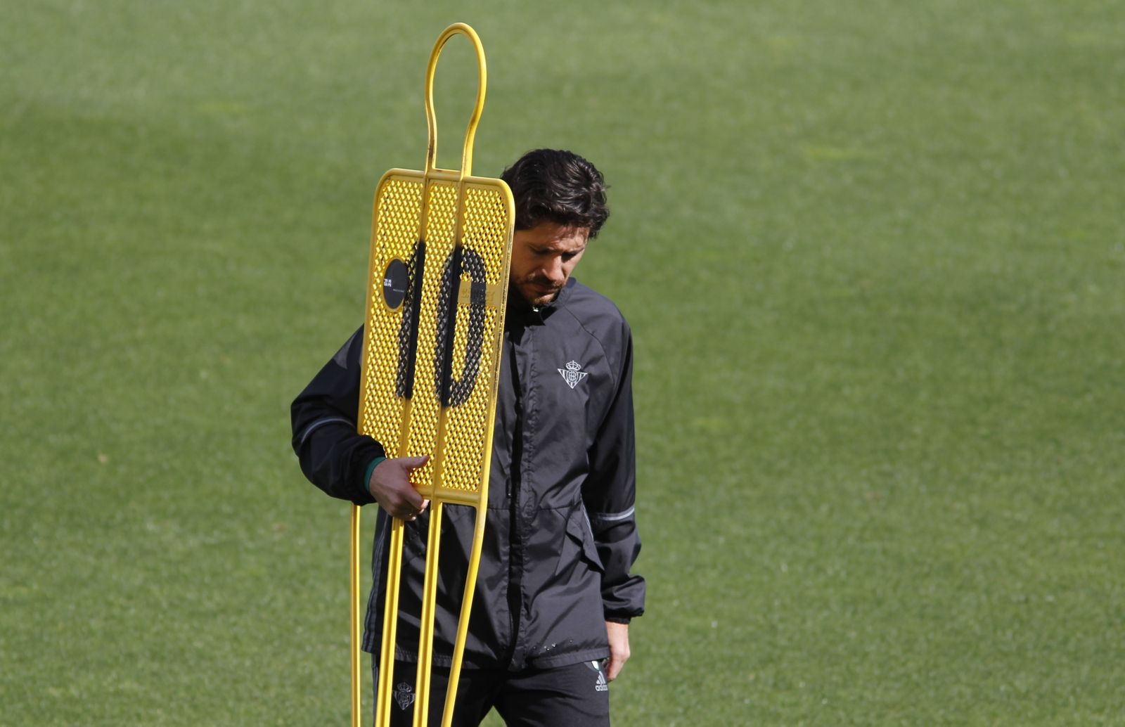 El entrenador bético, Víctor Sánchez del Amo, durante un entrenamiento.
