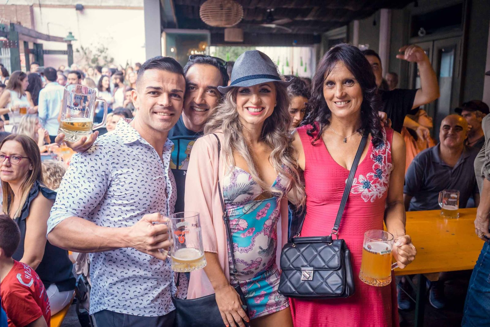 Búscate en el OktoberFest de Plaza Canterbury del sábado 8