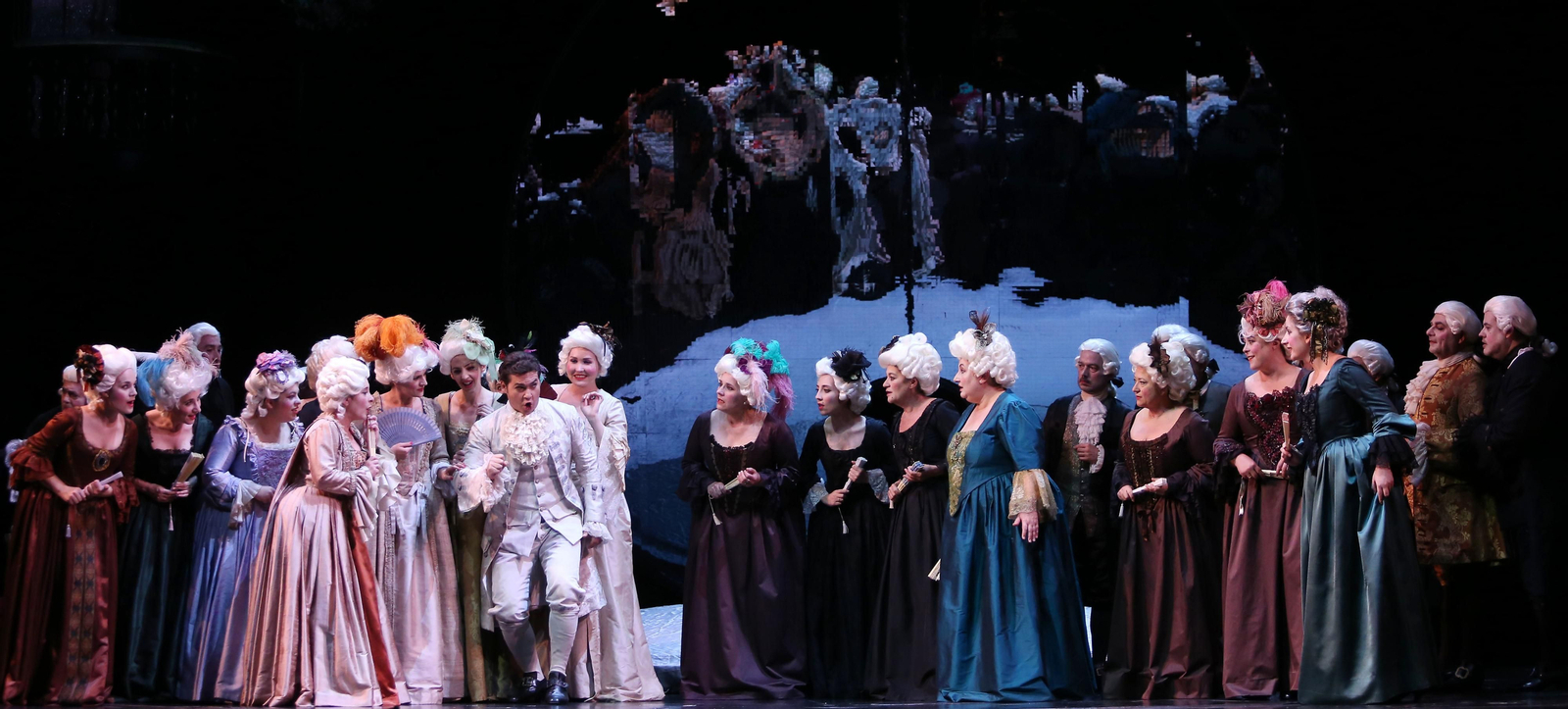 Las imágenes de 'Adriana Lecouvreur' en el Maestranza