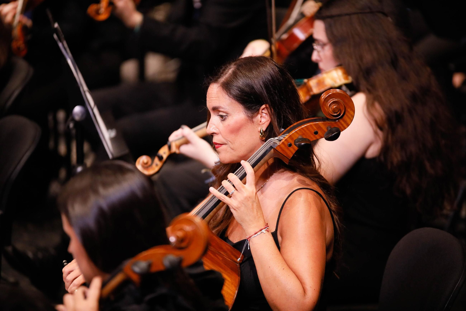 El concierto de la Orquesta de la UAL en el Auditorio Maestro Padilla, en imágenes