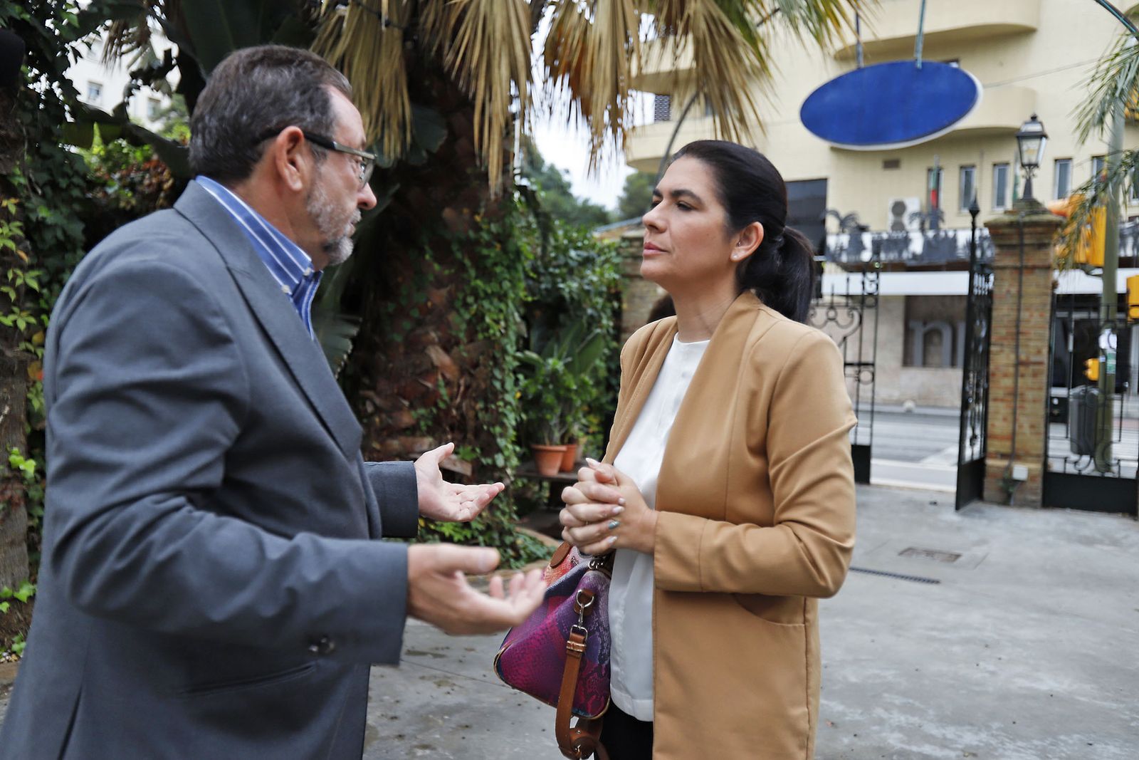 Imágenes de la recepción del Foro Gerardo Rojas de Huelva Información