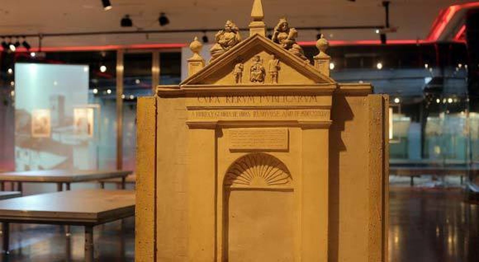 Sevilla abre de nuevo sus 20 puertas