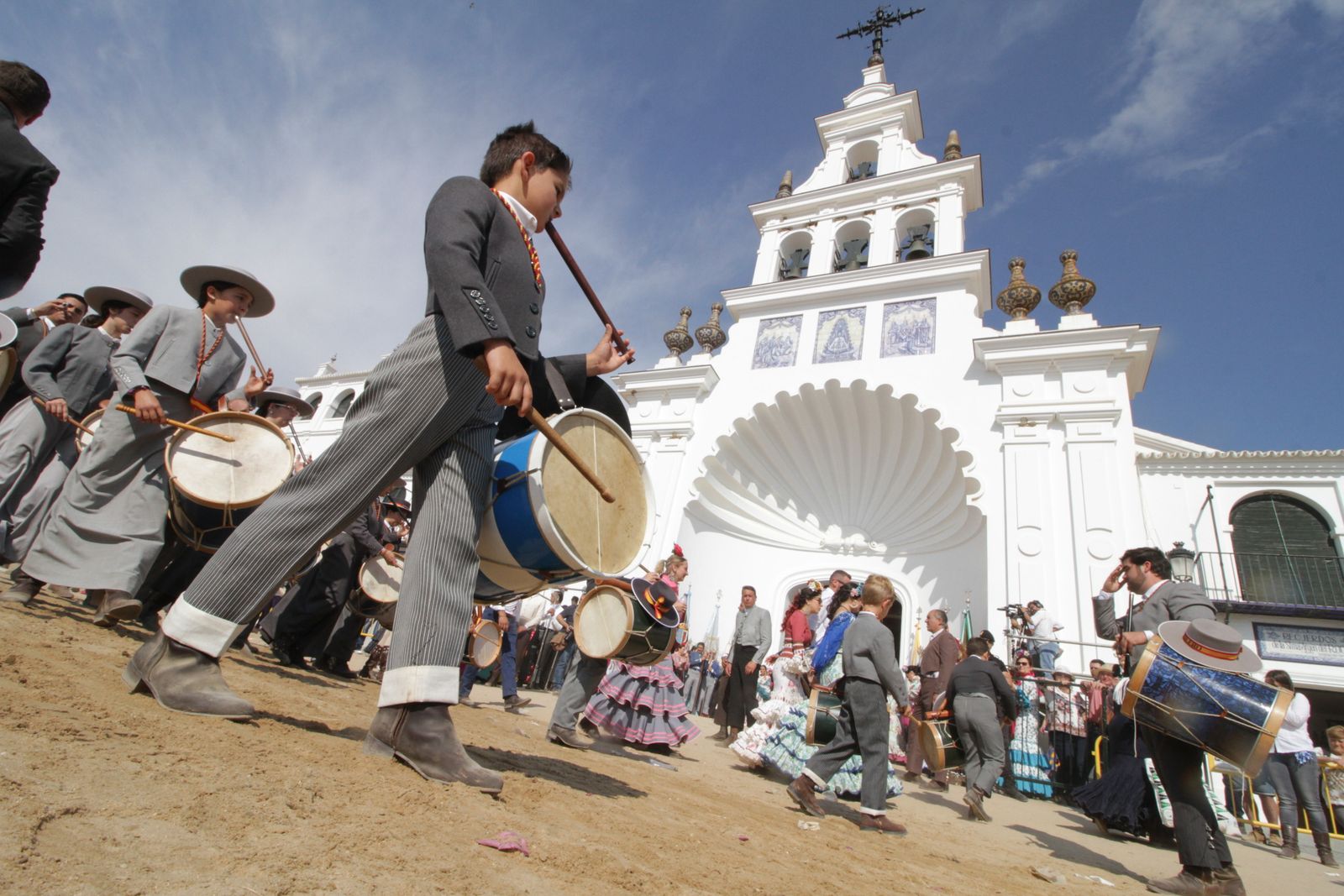 Imágenes de la presentación de la Hermandad de Emigrantes
