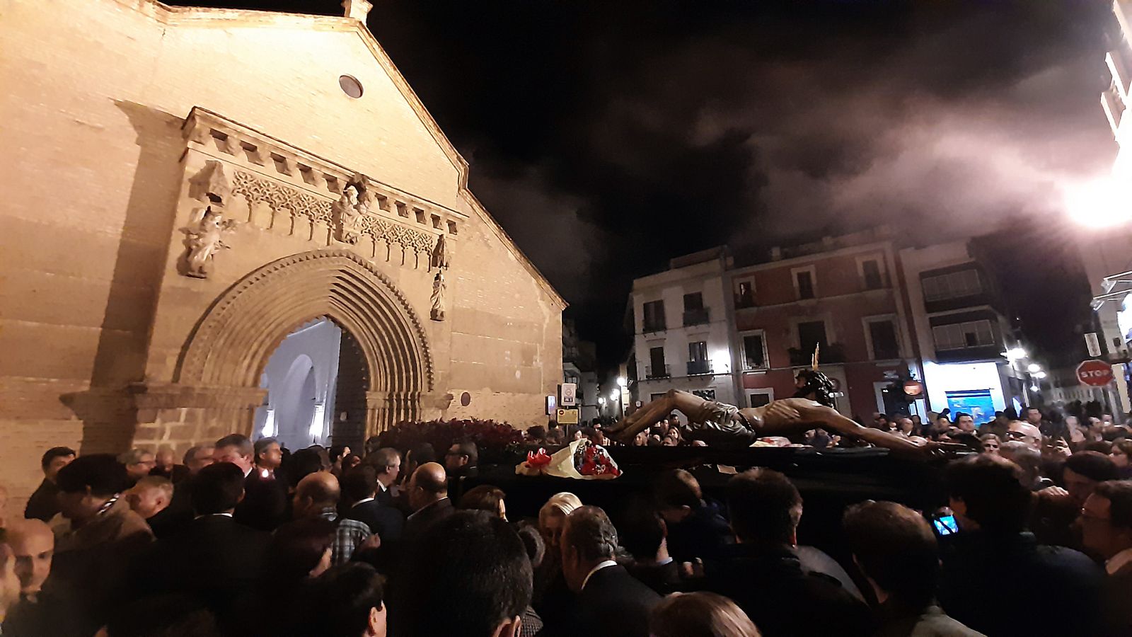 Via crucis del Cristo de la Buena Muerte de la hermandad de la Hiniesta