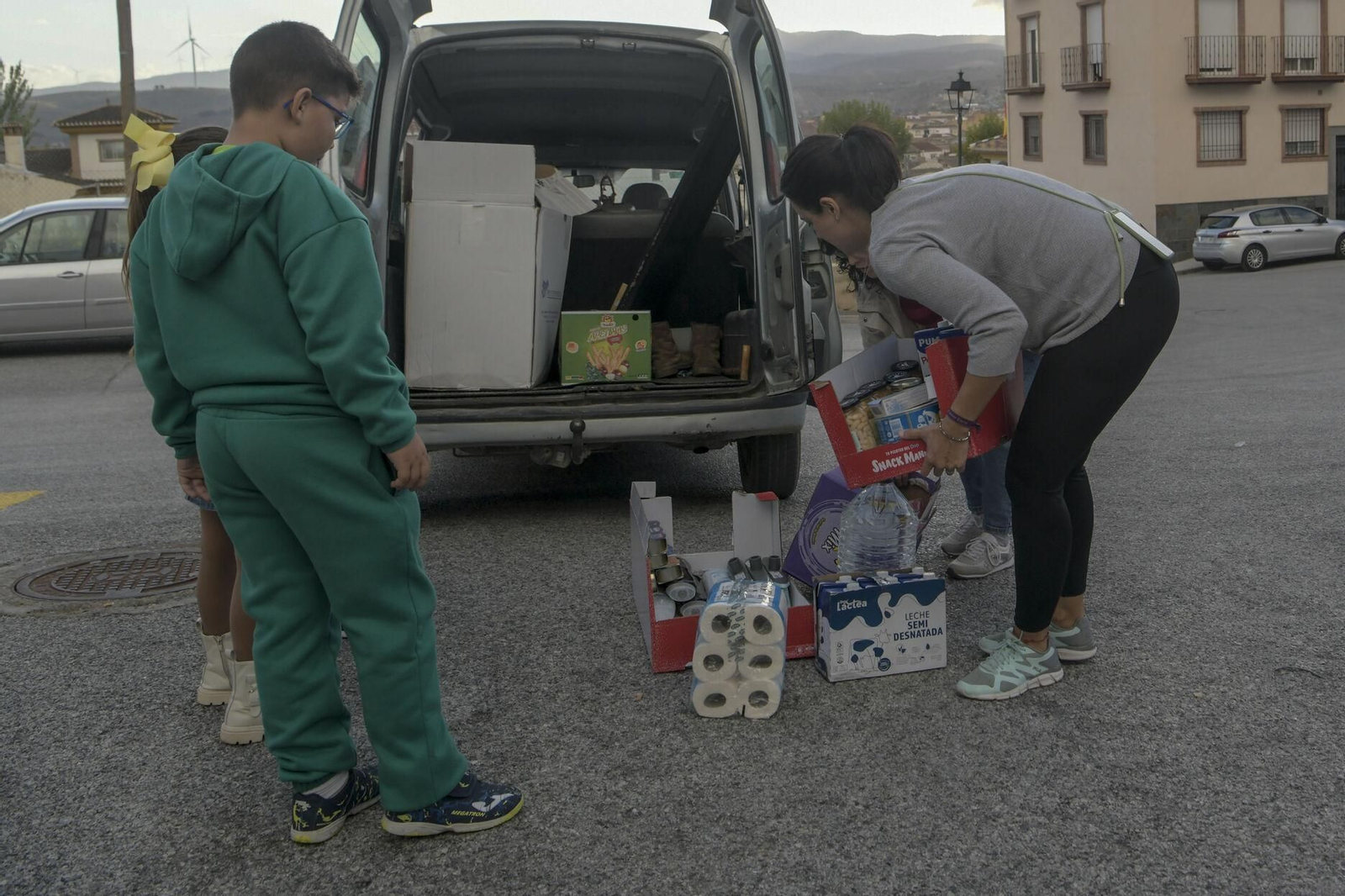 Galería | Granada se entrega a los afectados por la DANA de Valencia con recogidas solidarias