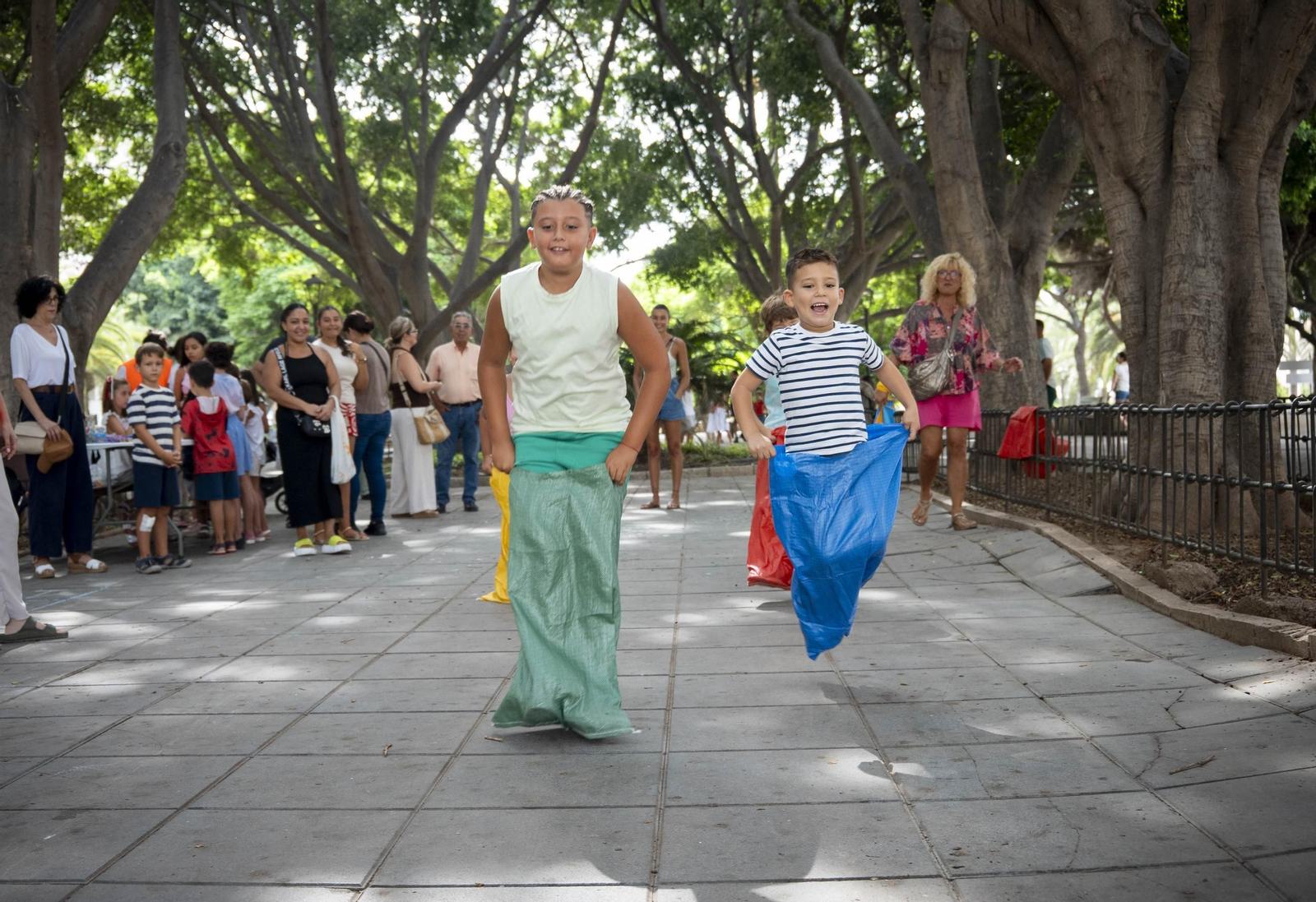 Las mejores fotos de los juegos infantiles en la Feria de Almería