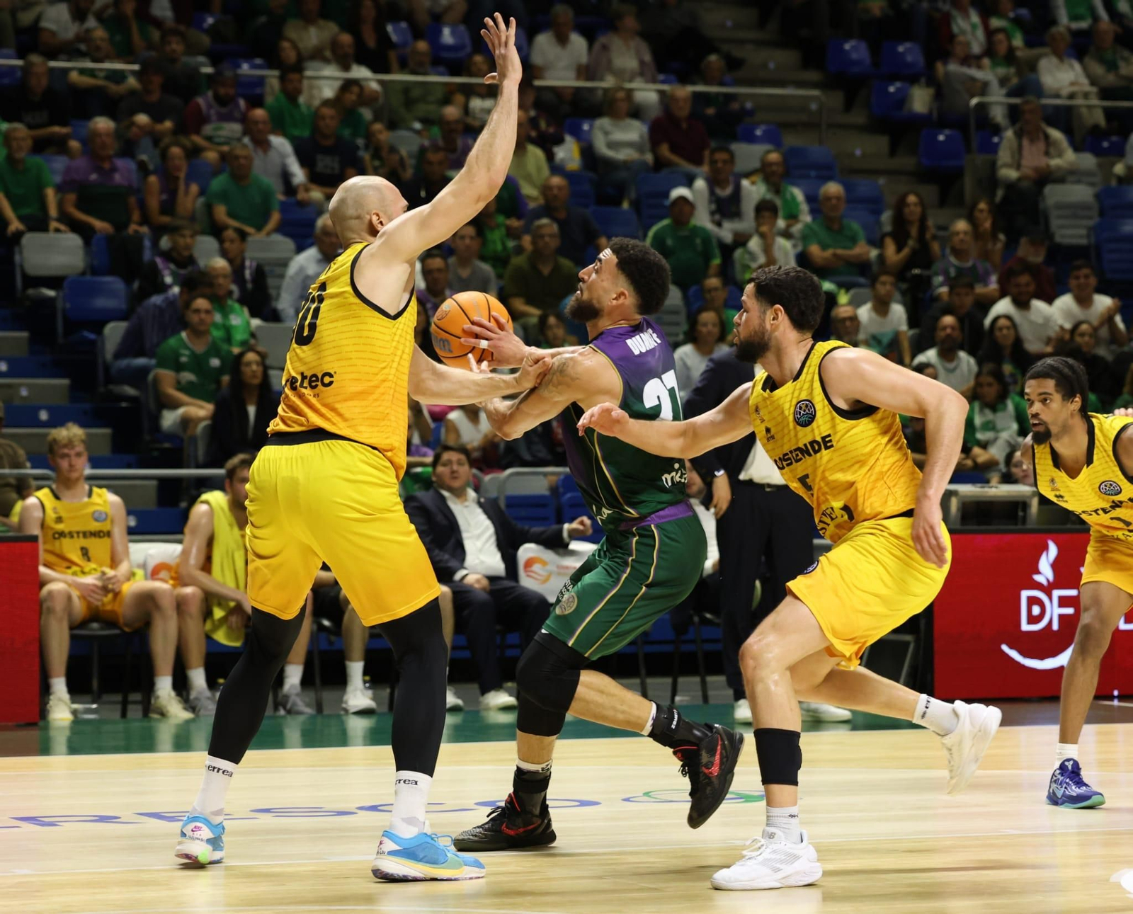 El Unicaja-Oostende.