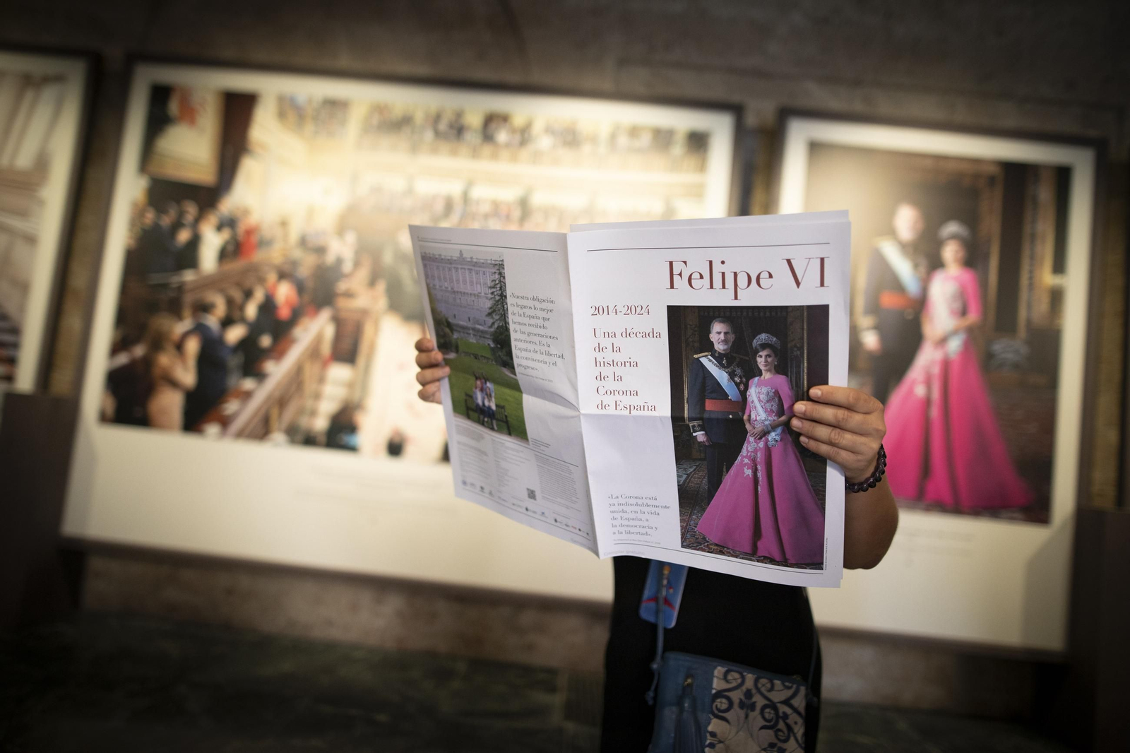 Así es la exposición que repasa el reinado de Felipe VI en Granada