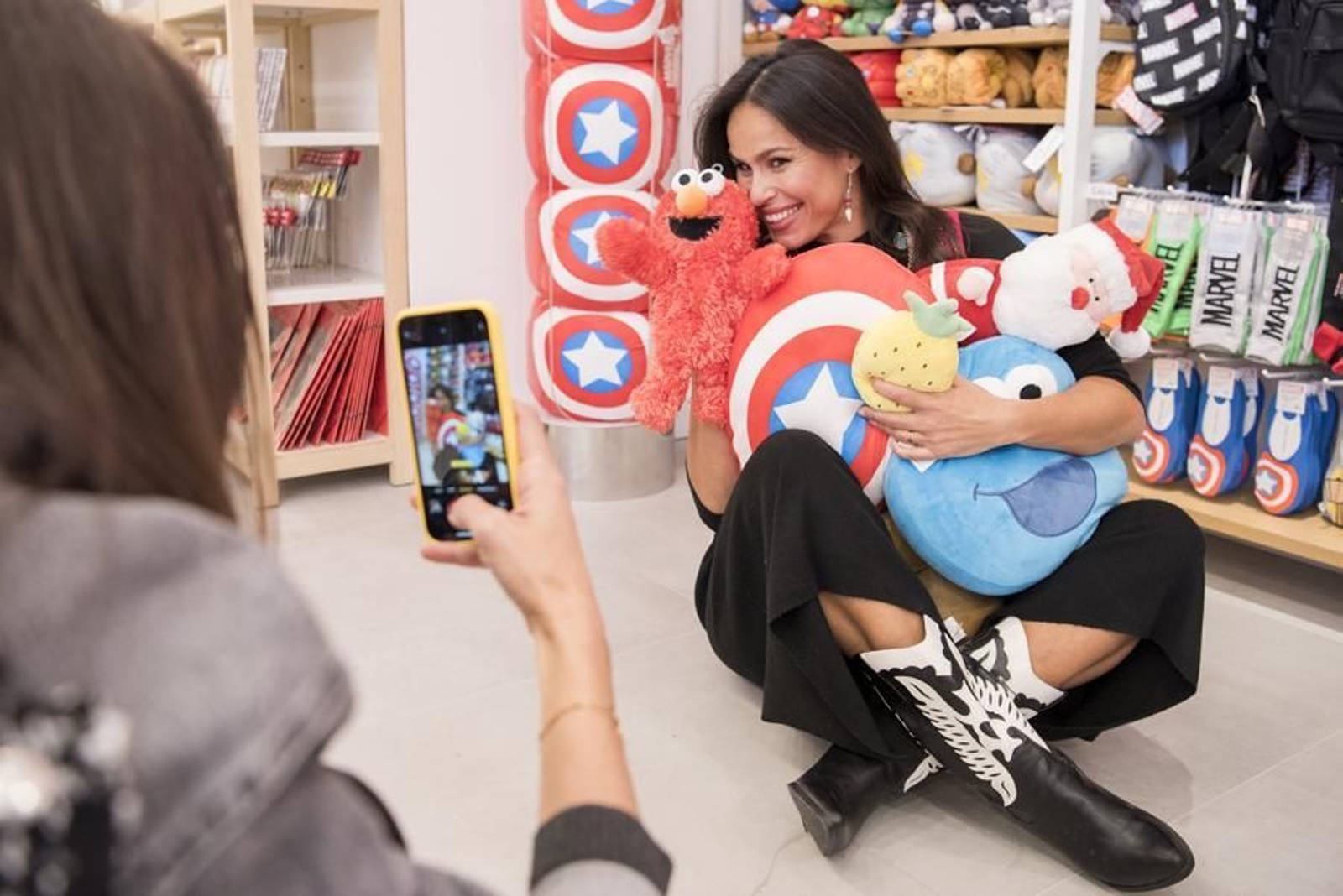 Miniso colabora con marcas populares para ofrecer productos de lifestyle inspirados en ellas.