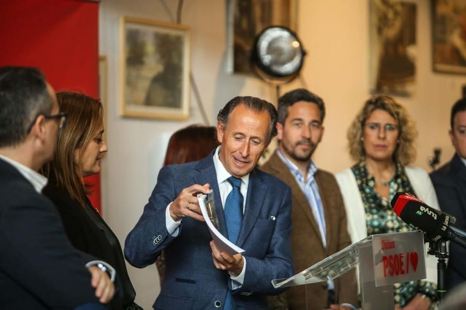 El alcalde, José María Román, durante una rueda de prensa de balance del mandato.