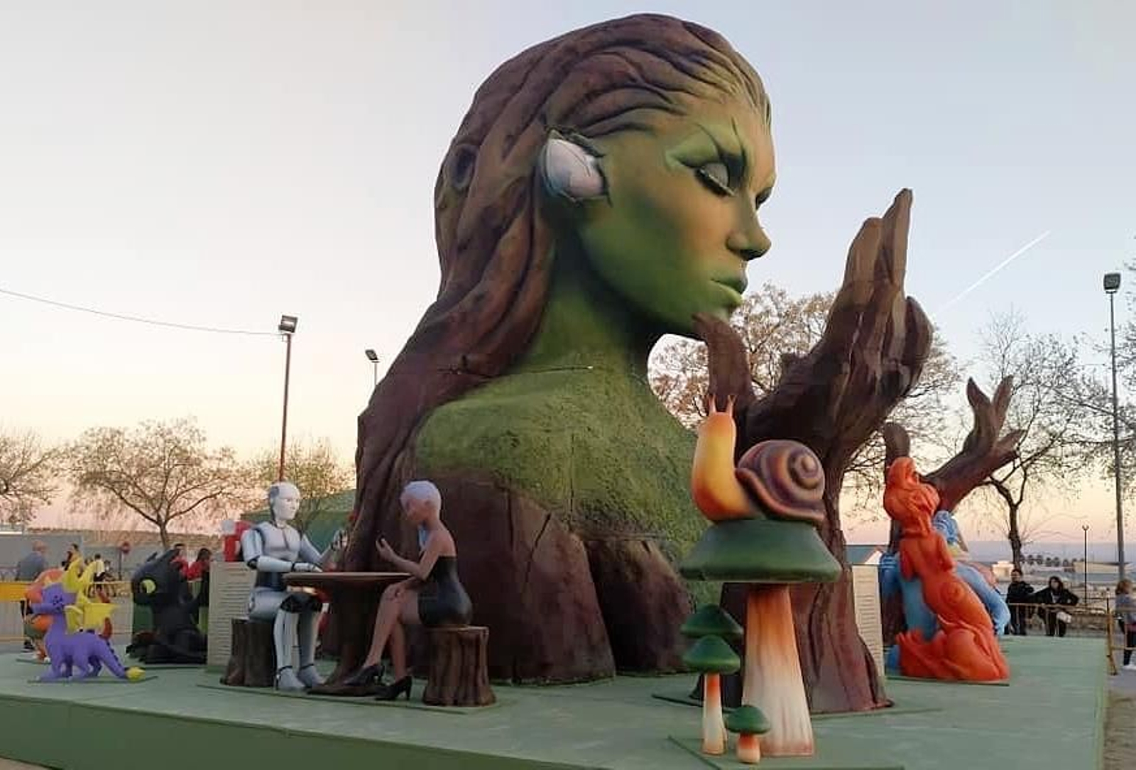 Este arte efímero es parte de la seña de identidad cultural mancharrealeña.