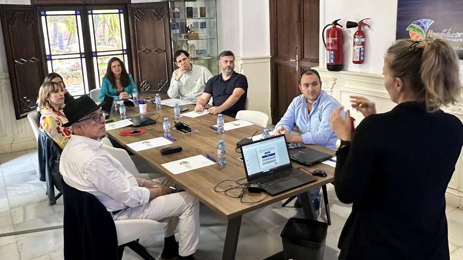 Empresarios sexitanos en una de las formaciones