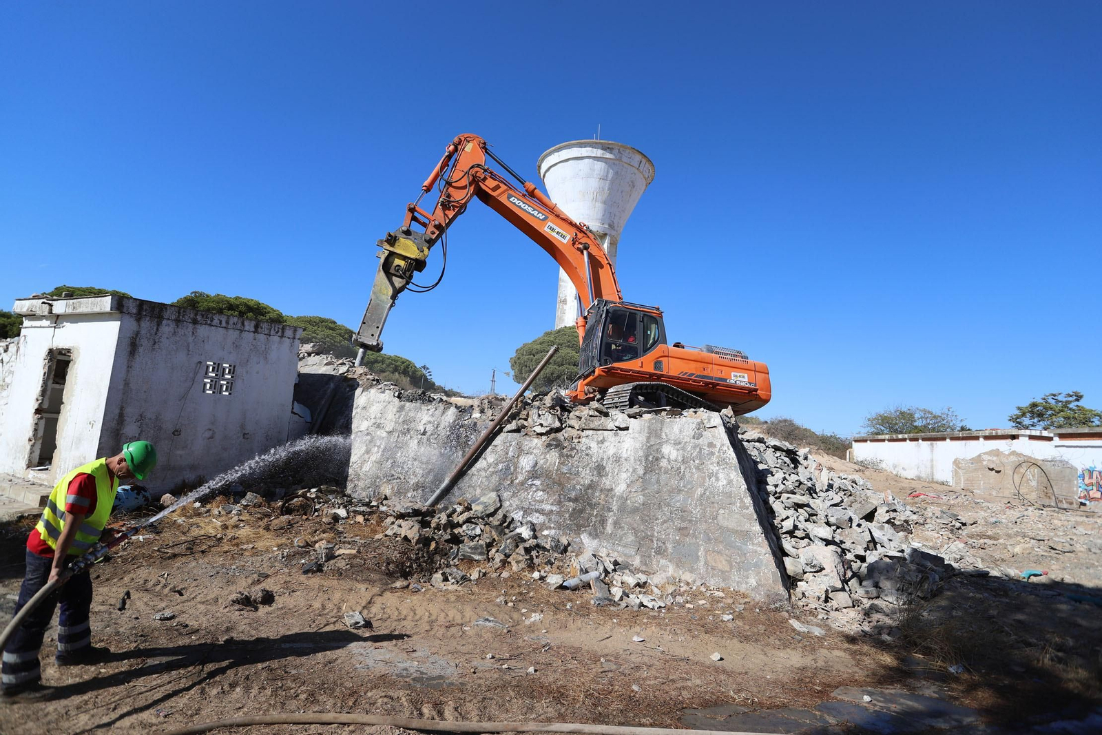 Zona donde comenzaron las obras paralizadas para el residencial William Martin.