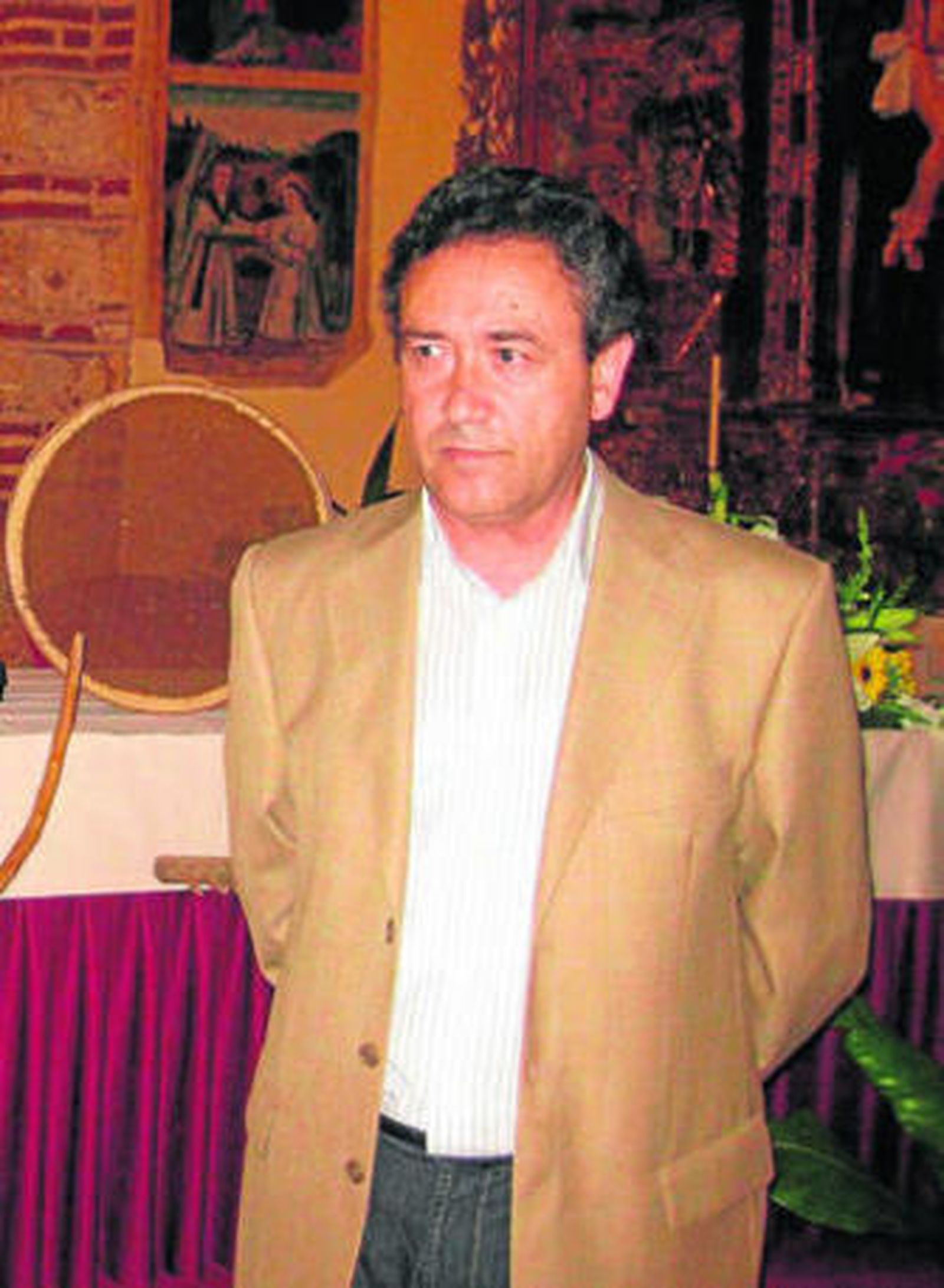 El escritor afincado en Fuenteheridos, José Luis Macías.