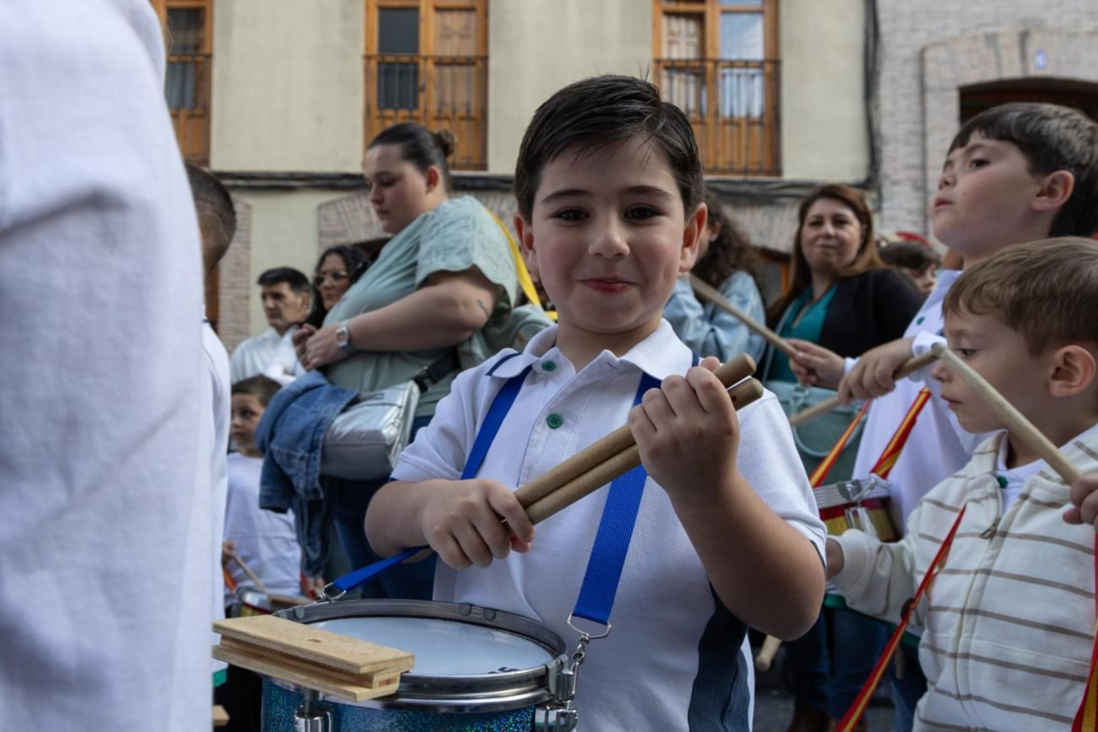 Procesiones infantiles y cruces del 2 de mayo