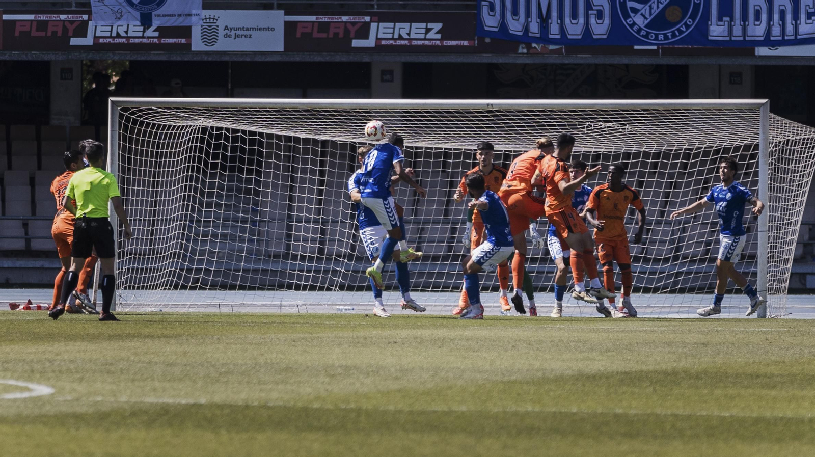 Las imágenes del derbi entre Xerez DFC y Xerez CD en Chapín