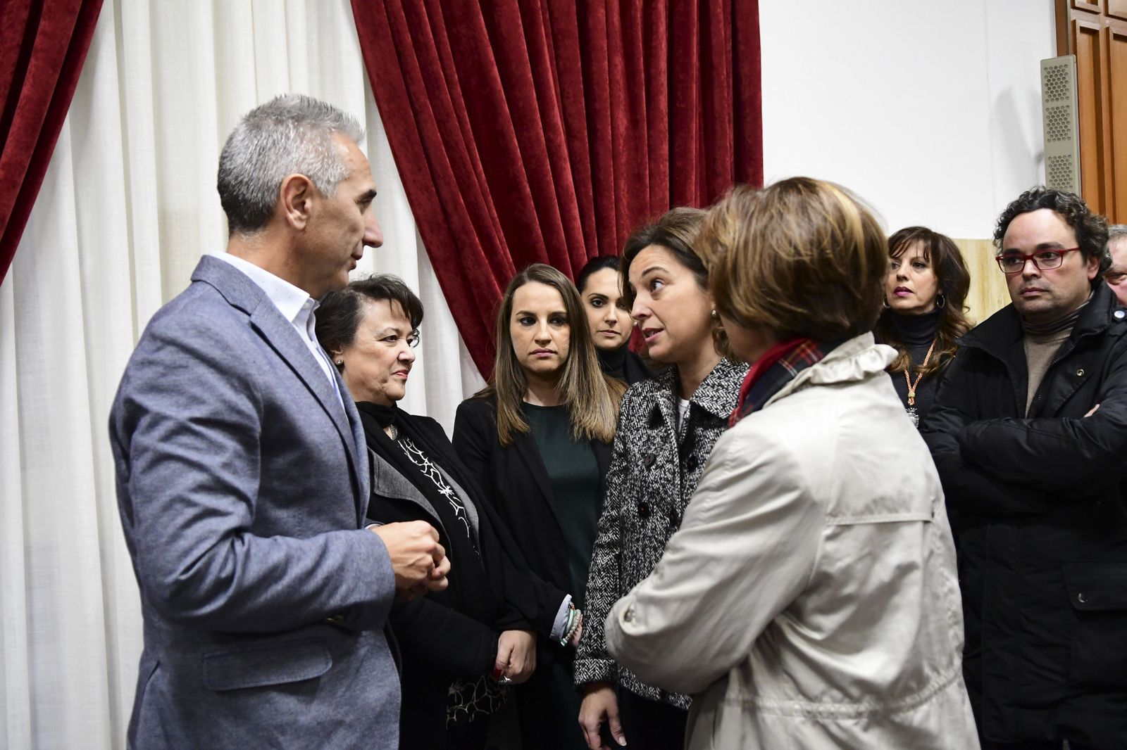 Las imágenes de la capilla ardiente de Pablo García Baena