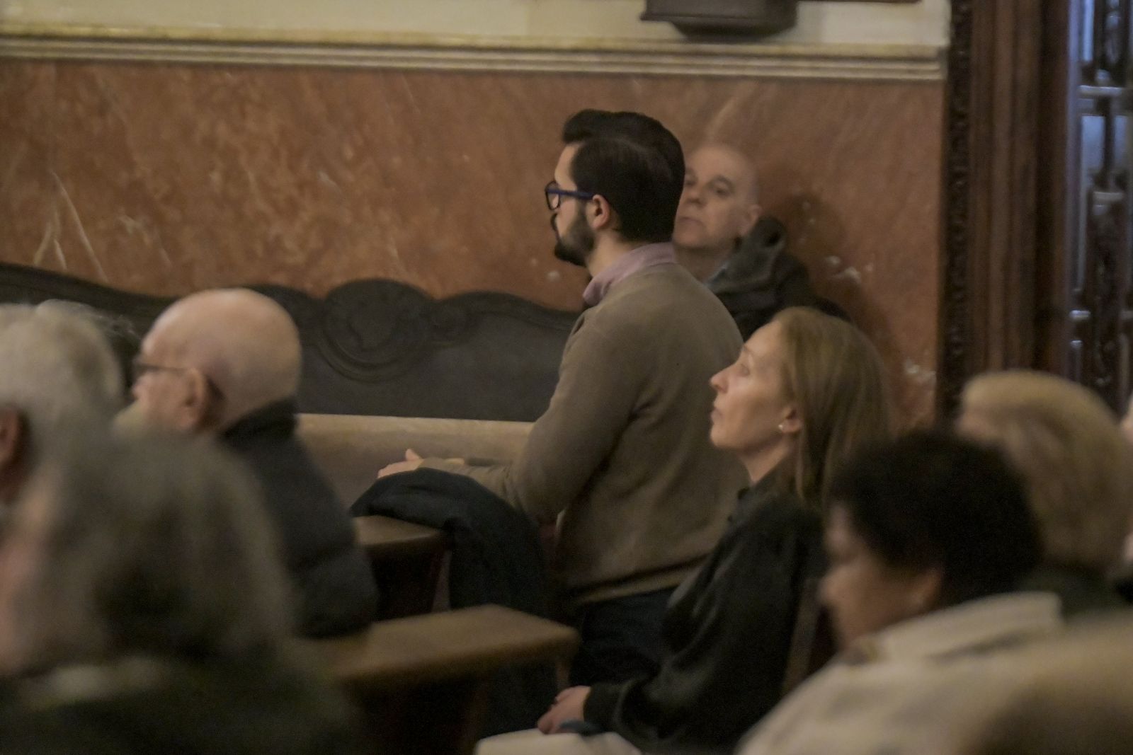 Así ha sido el rosario por la salud del Papa en Granada