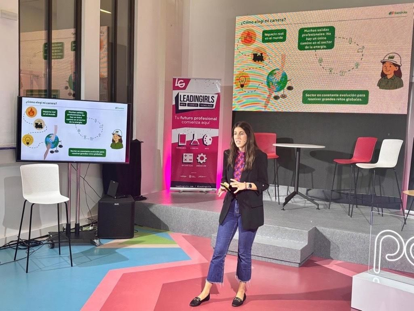Teresa Bas, ingeniera de procesos y tecnología de Iberdrola, durante su intervención en Leadingirls Málaga 2025