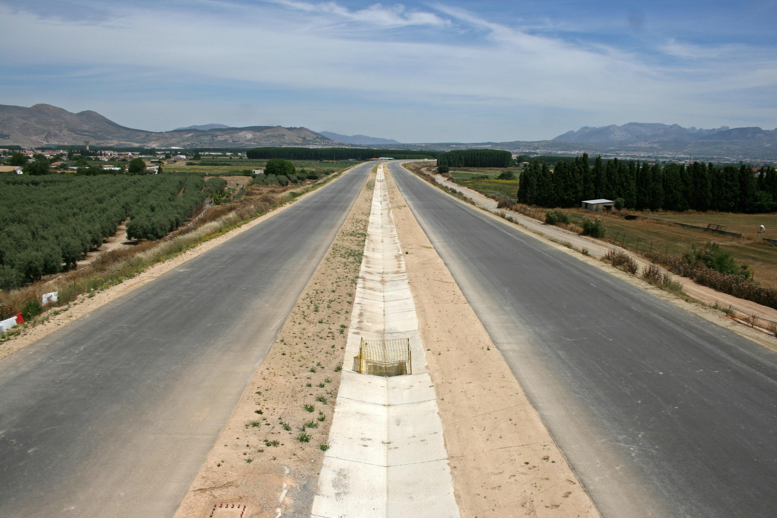 Fotos de las obras de la Segunda Circunvalación de Granada en junio de 2020