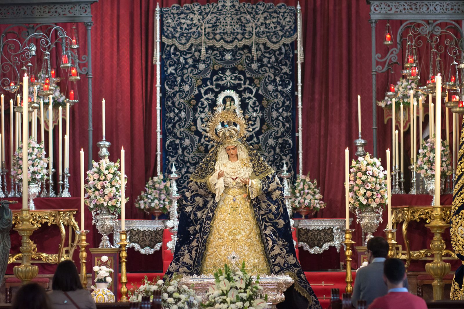 Sublime veneración a la Virgen de la Hiniesta en San Julián