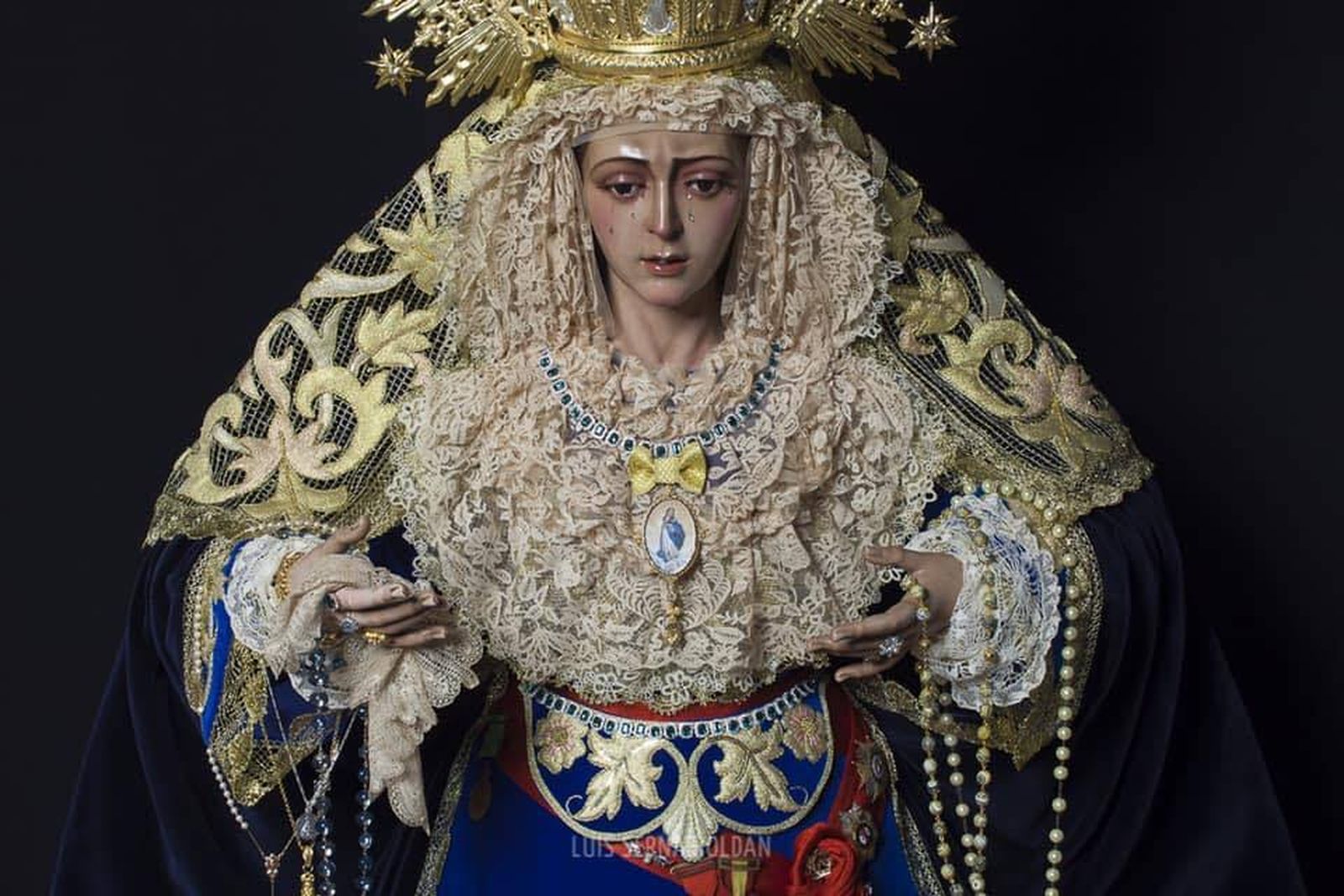 María Madre de la Iglesia, Auxiliadora del Pueblo de Dios.