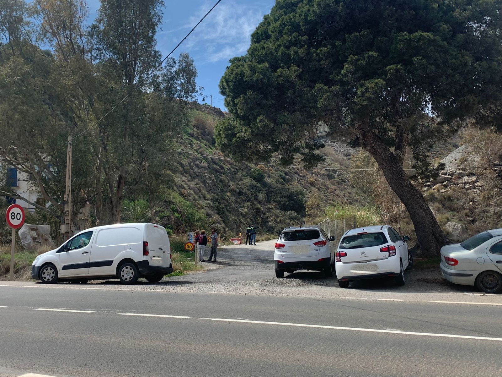 Zona del cortijo de Sorvilán donde han sido hallados los cadáveres.
