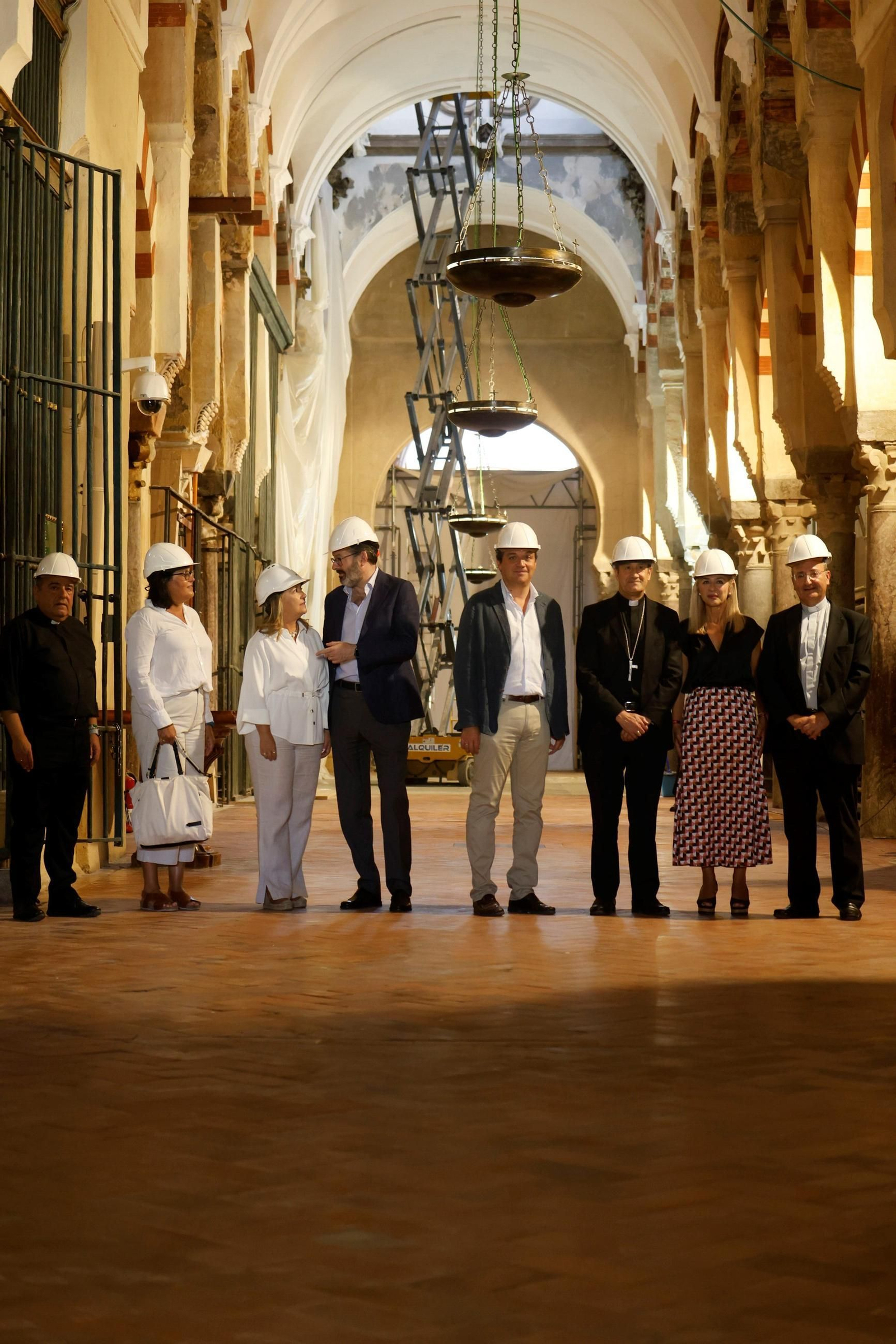 Las imágenes de las obras de emergencia de la Mezquita-Catedral tras el incedio