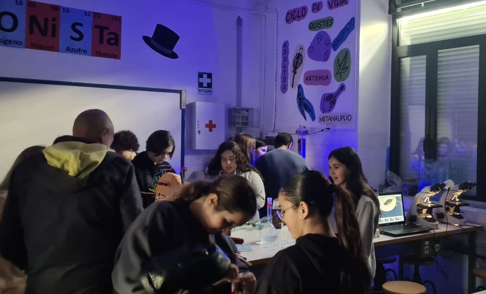 Una imagen de la jornada de puertas abiertas en el IES Santo Domingo.