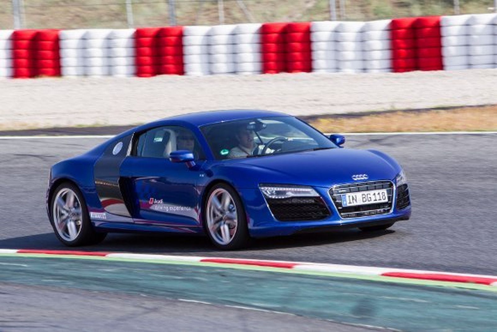 Audi R8: Ultraligero y más deportivo