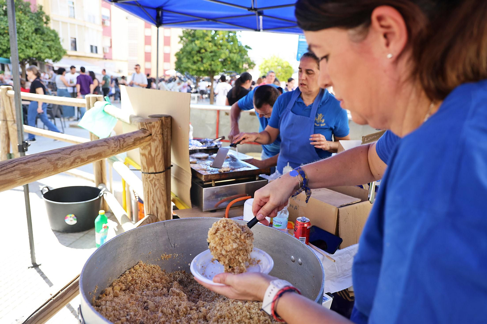 Imágenes de la Feria de las Migas y el Mosto en el Parque de La Luz de Huelva